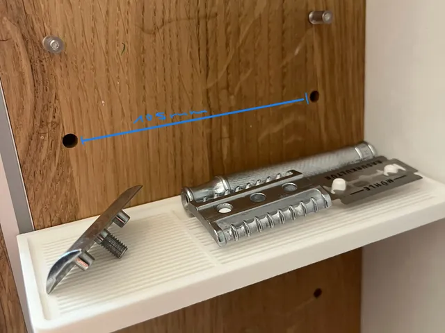 Wall Razor Holder – (Traditional Mühle Rasierer)