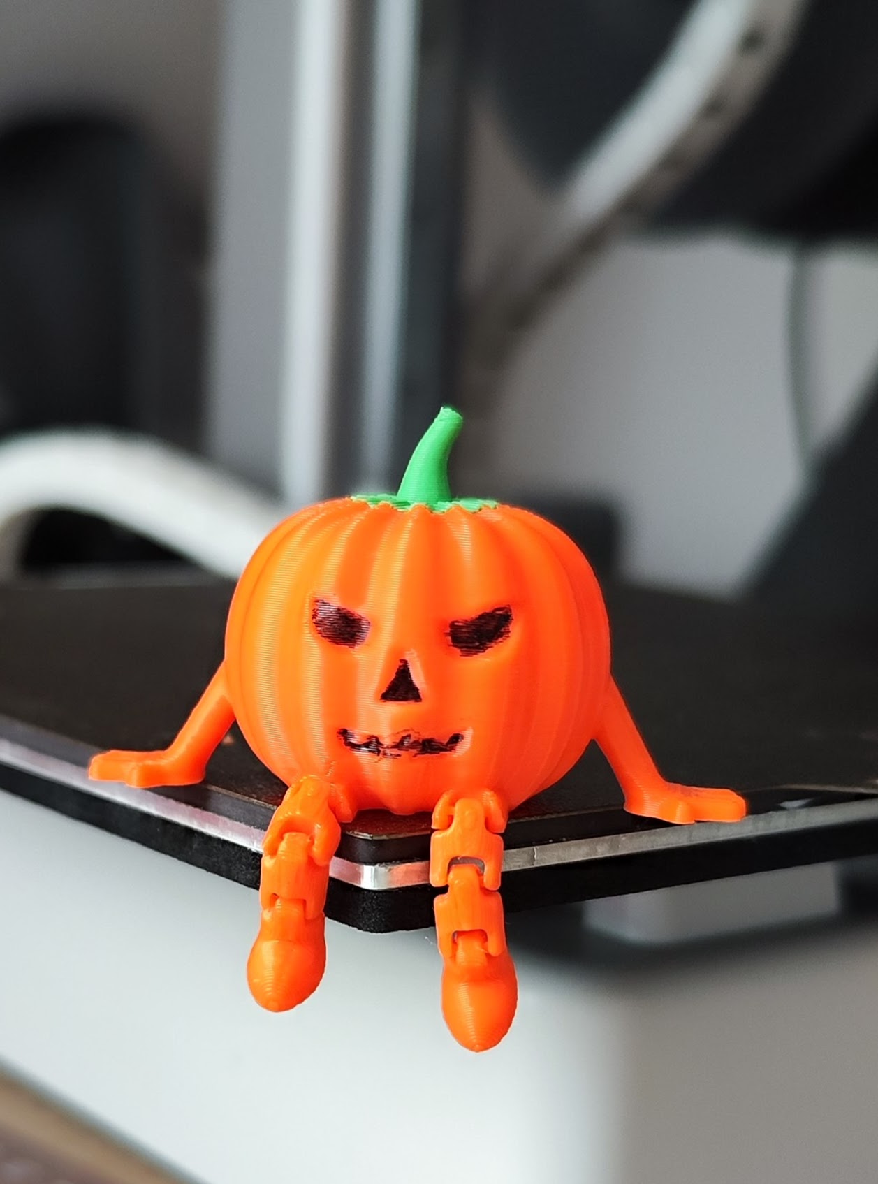 Articulated cute pumpkin