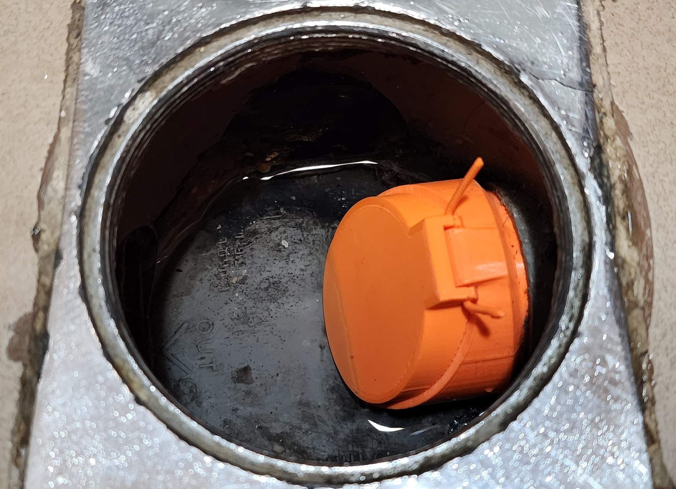 Backwater (check) valve for small house pipes (2" / 50mm)