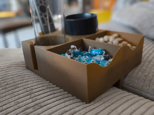 Snackbar Couch