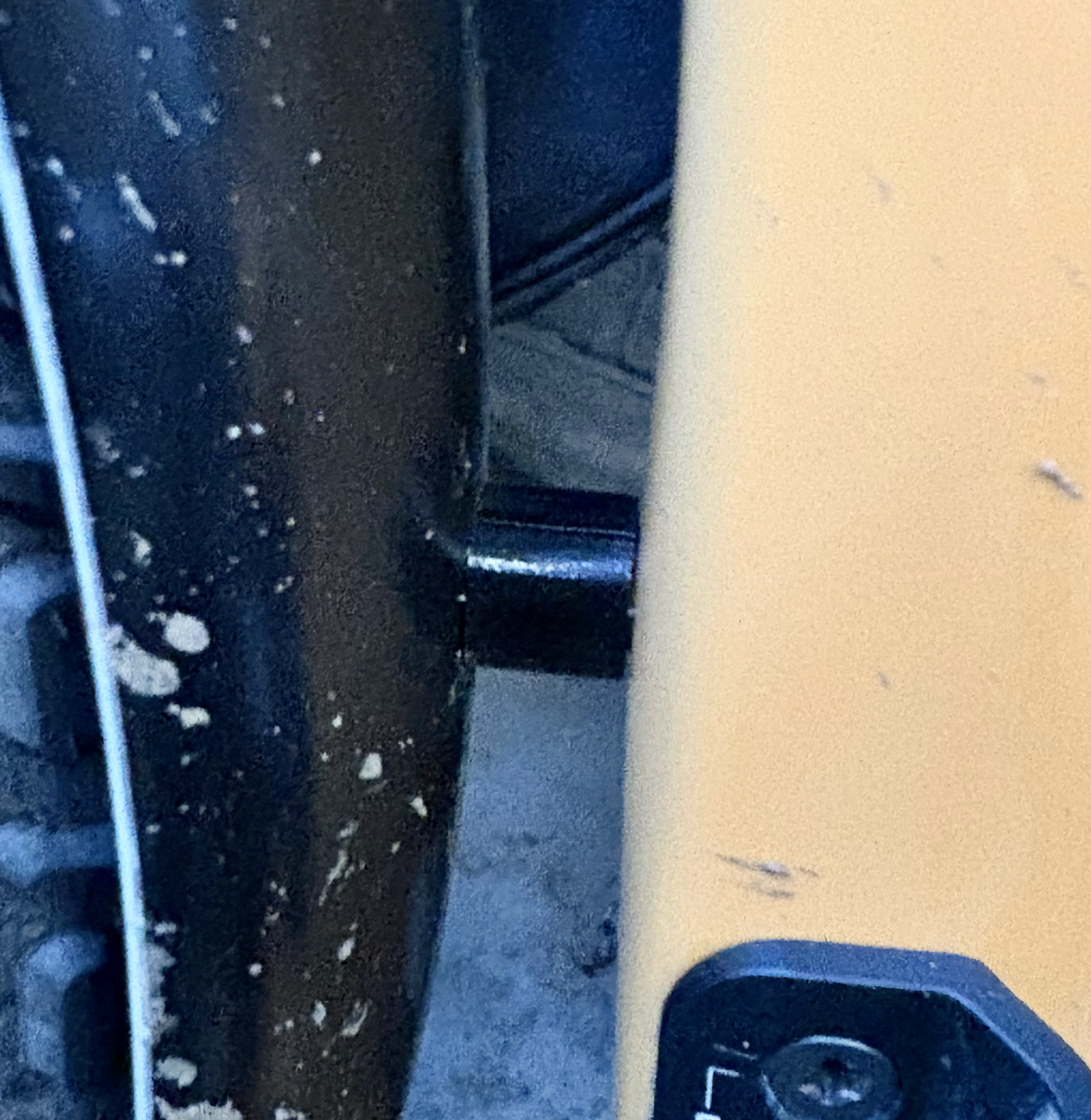 Canyon Grizl Fender M4 Standoff