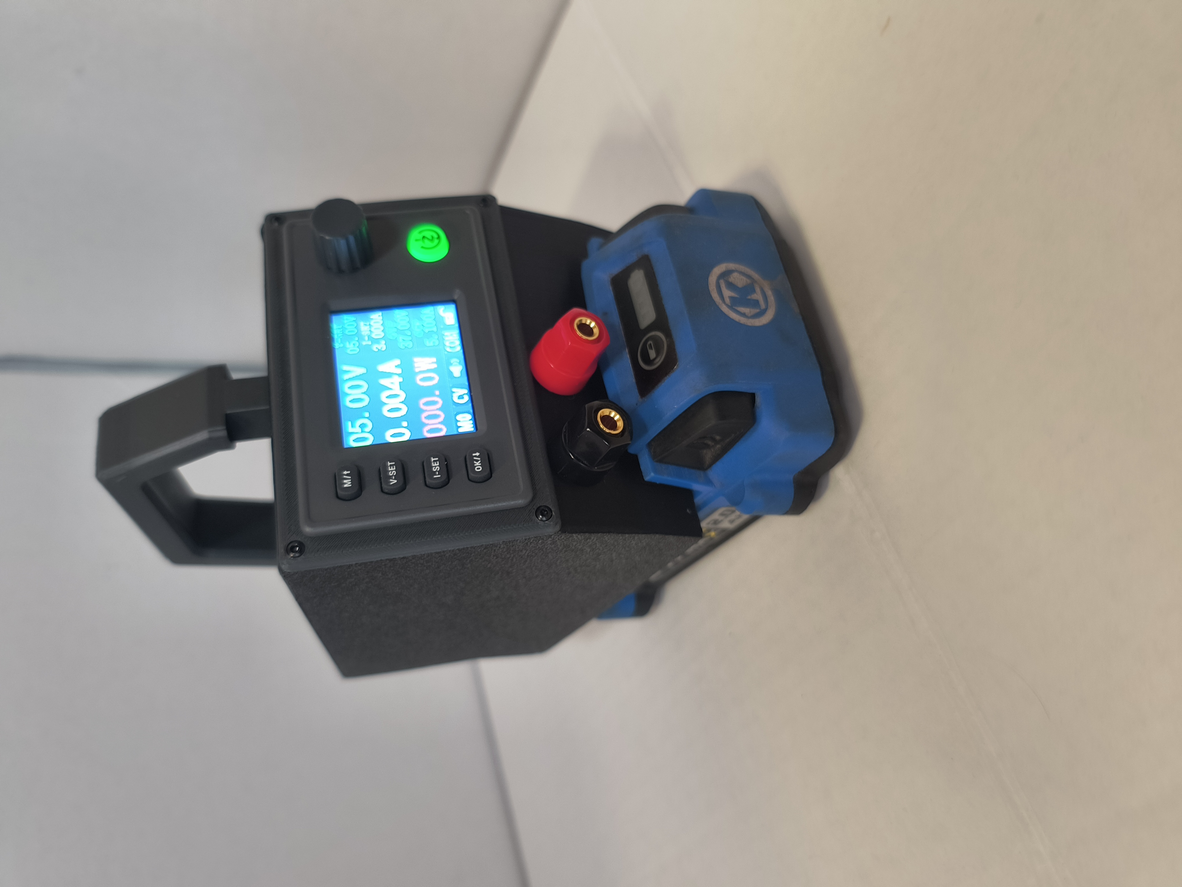 Bench Power Supply Powered by 24v Kobalt Battery