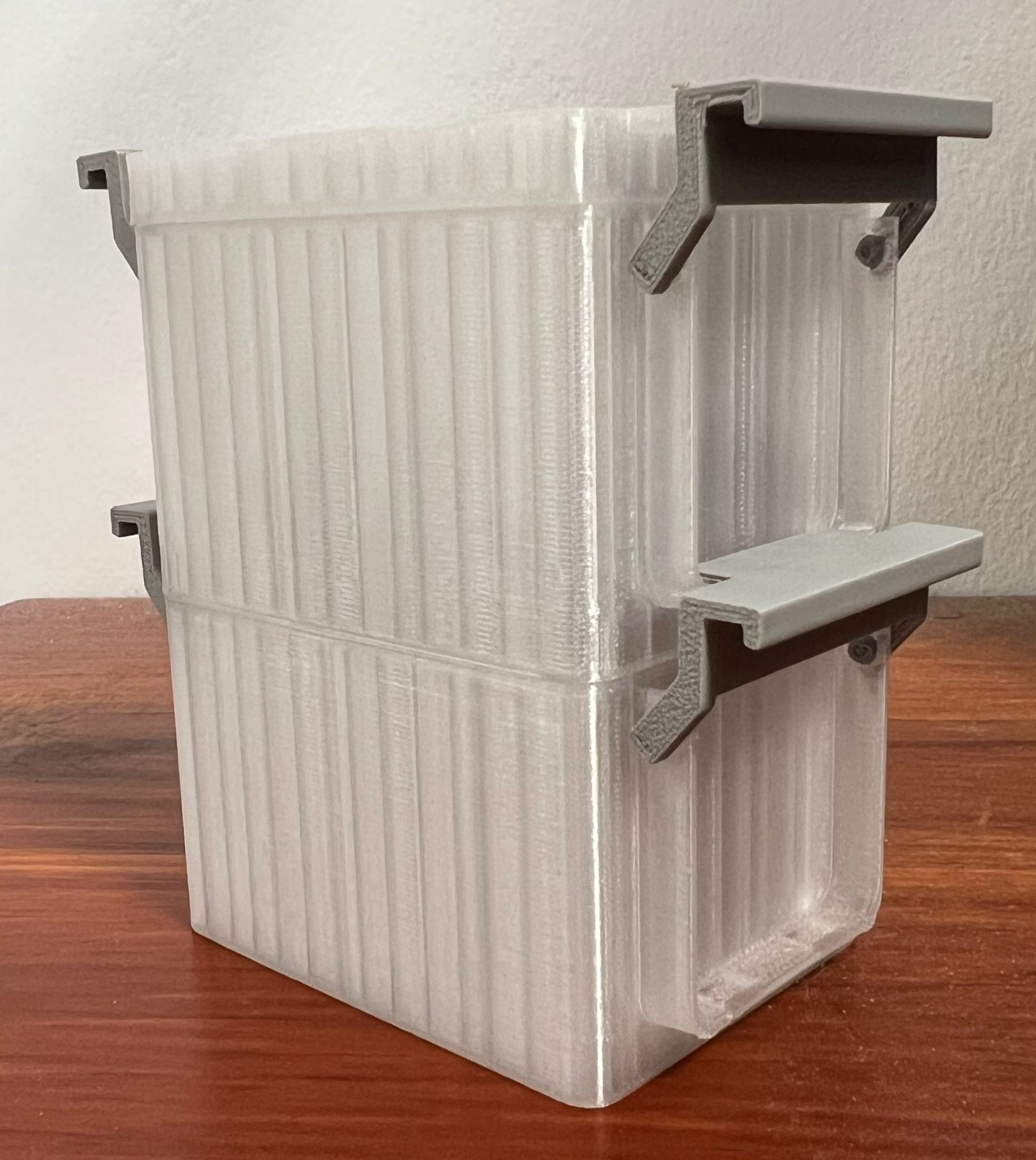 Latching and Stacking Box