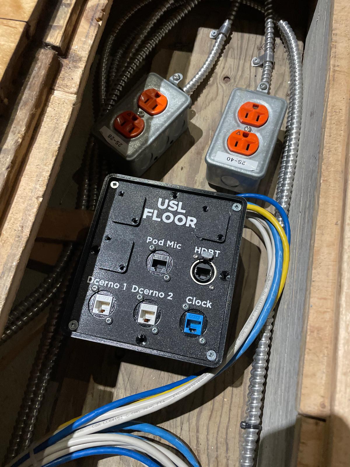 Neutrik D-Series Keystone Adapter