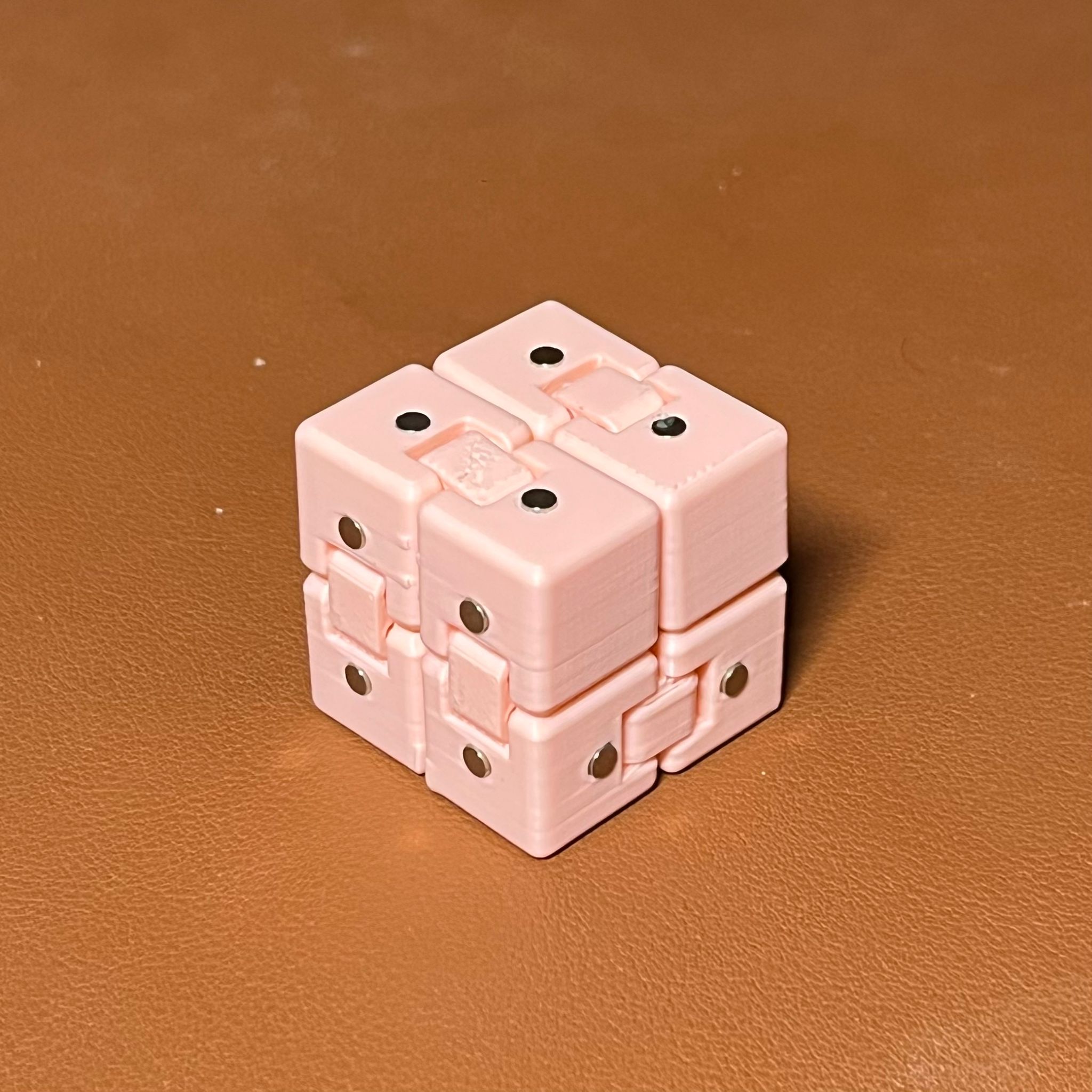 Fidget cube with 3x2mm magnets