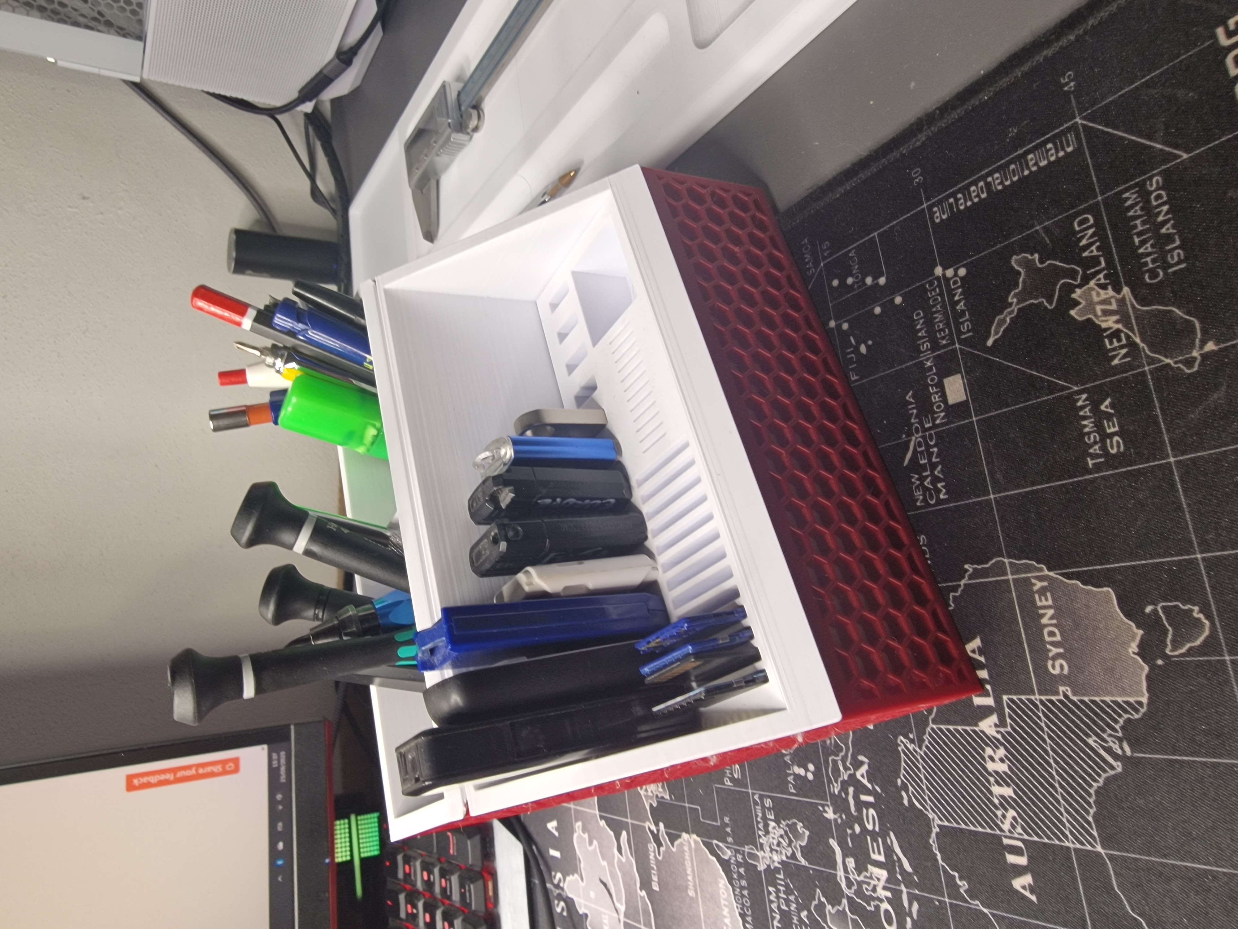 Multi-Use Desk Organizer – 12×USB | 13×SD | 12×microSD + Tool & Parts Base