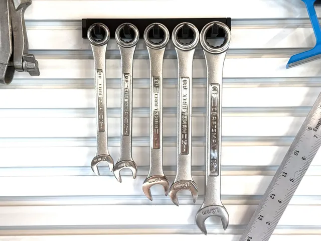 Rubbermaid FastTrack Slat Wall Wrench Tool Holder