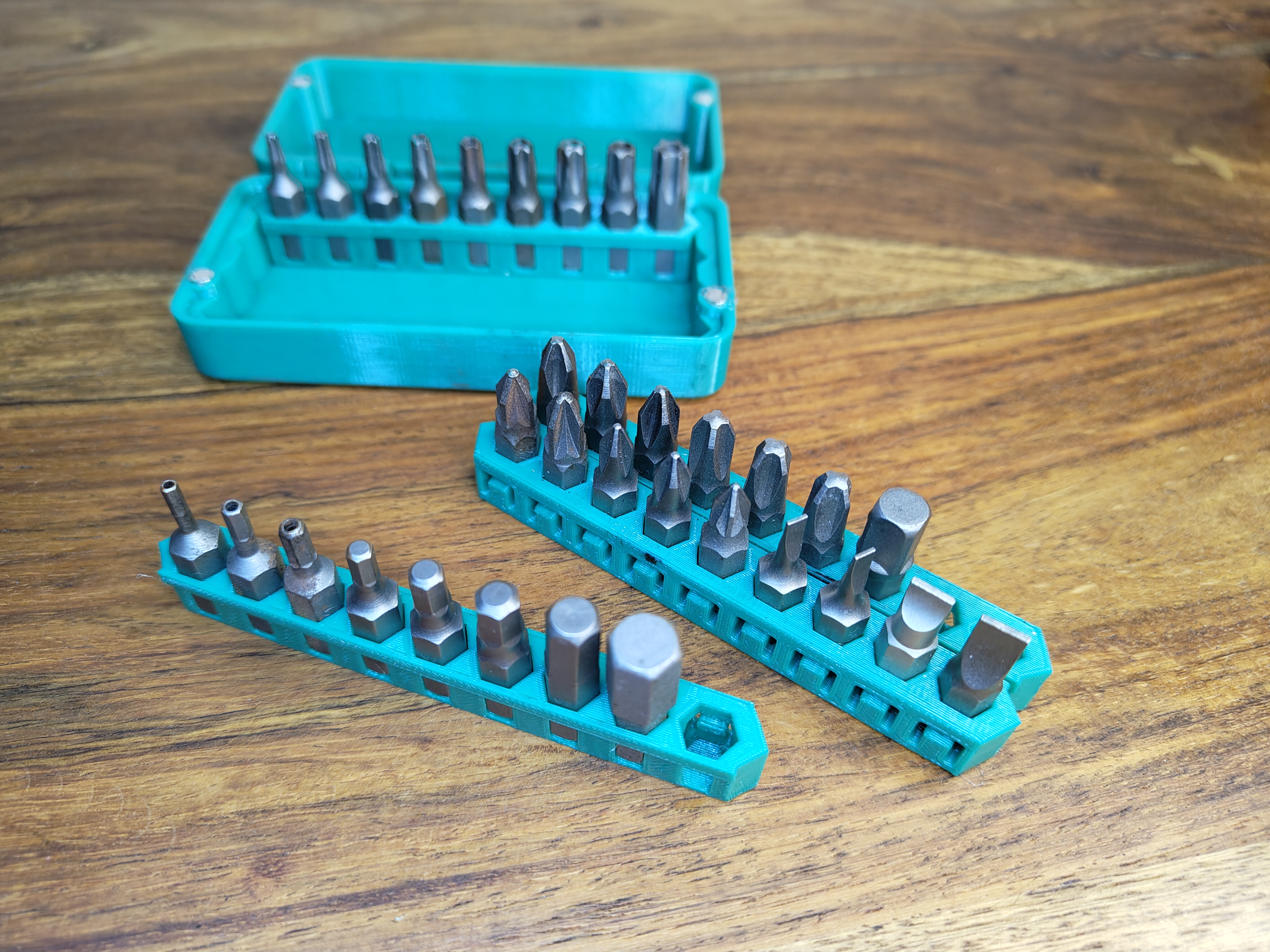 Better Hex Bit Case | Parametric | Magnetic Closure | Spring-Tab Retention | Print-in-Place