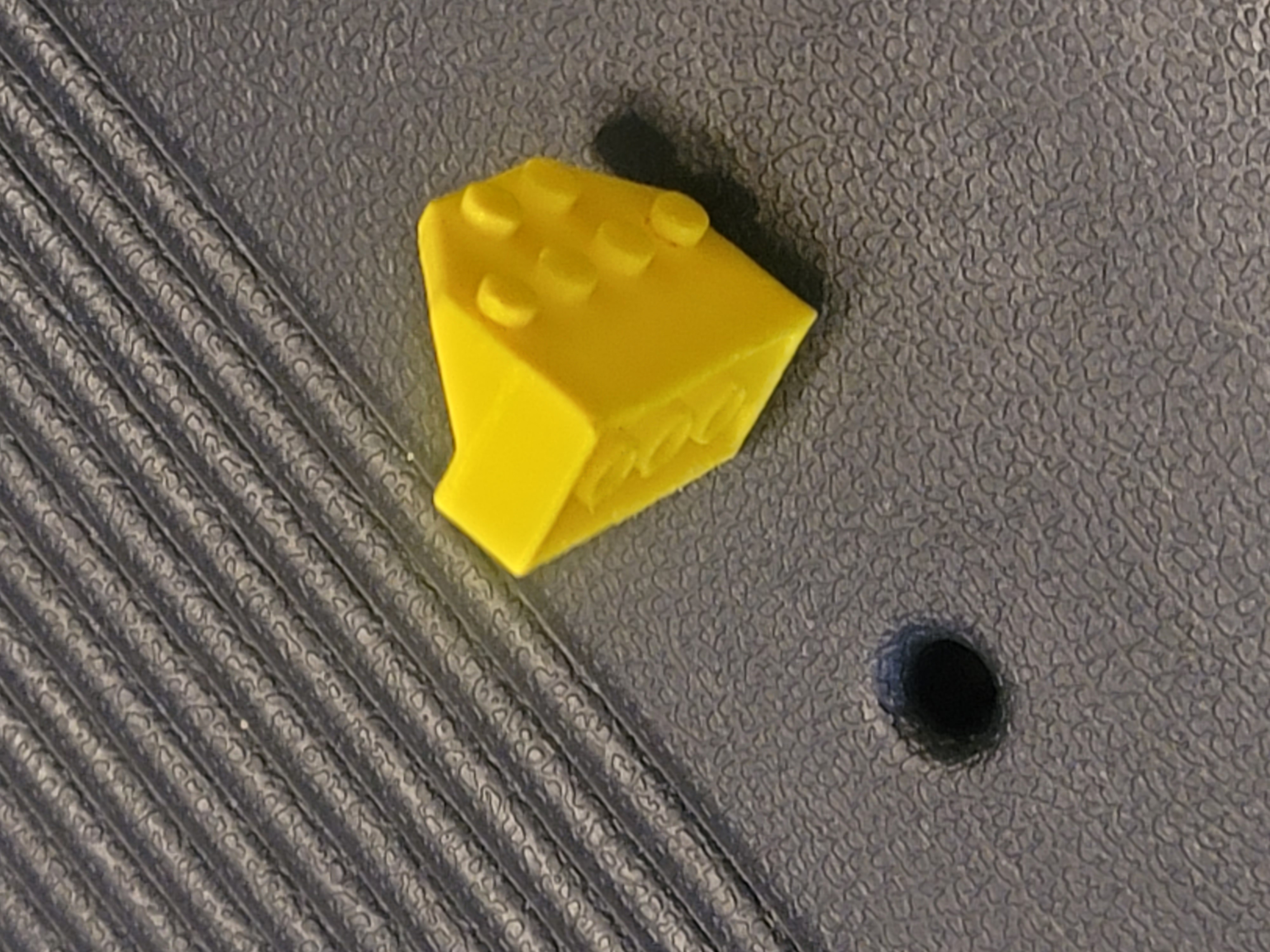 Brick mounted mini figure mount