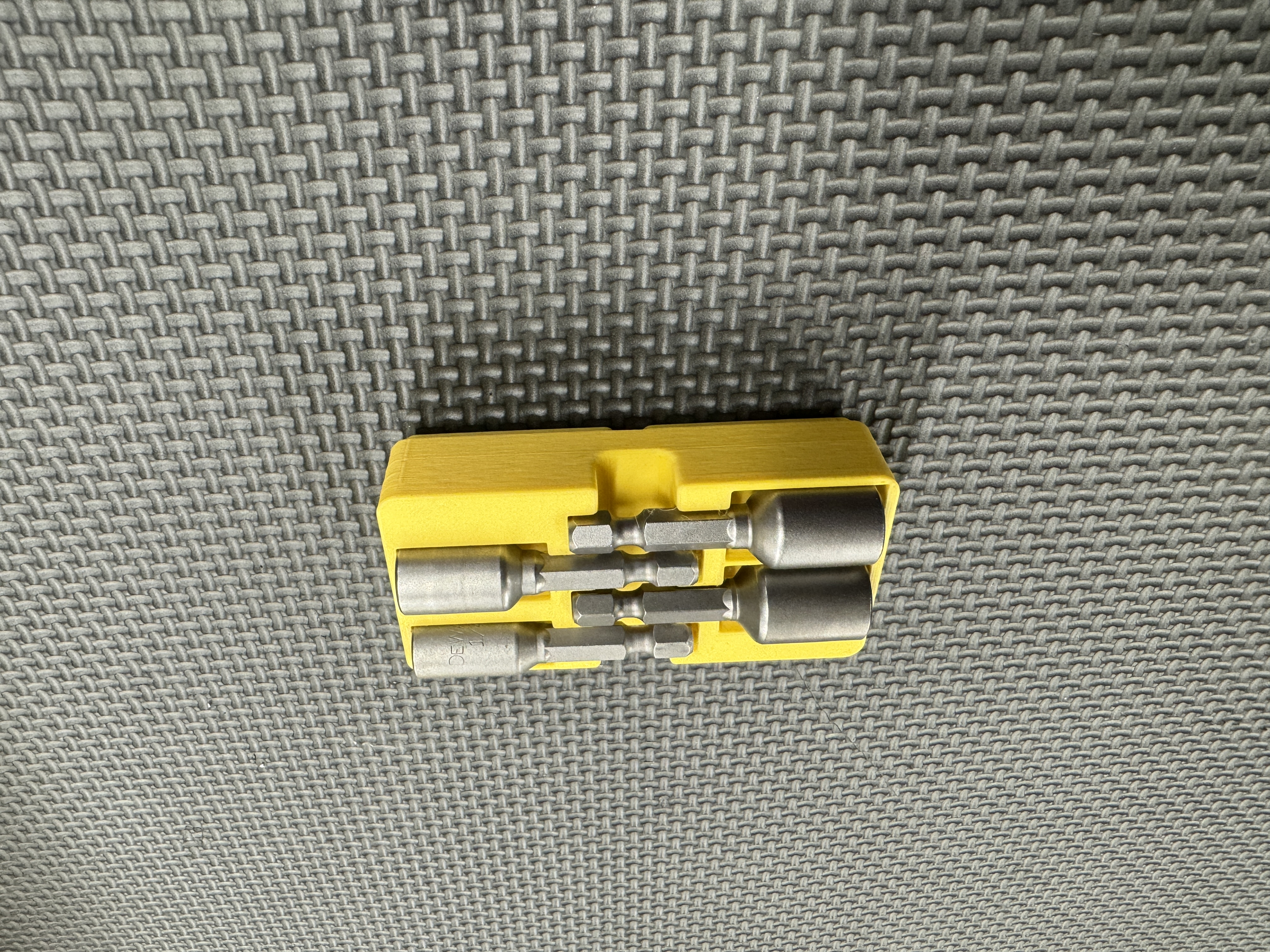 Gridfinity Holder for Dewalt Nut Driver Set