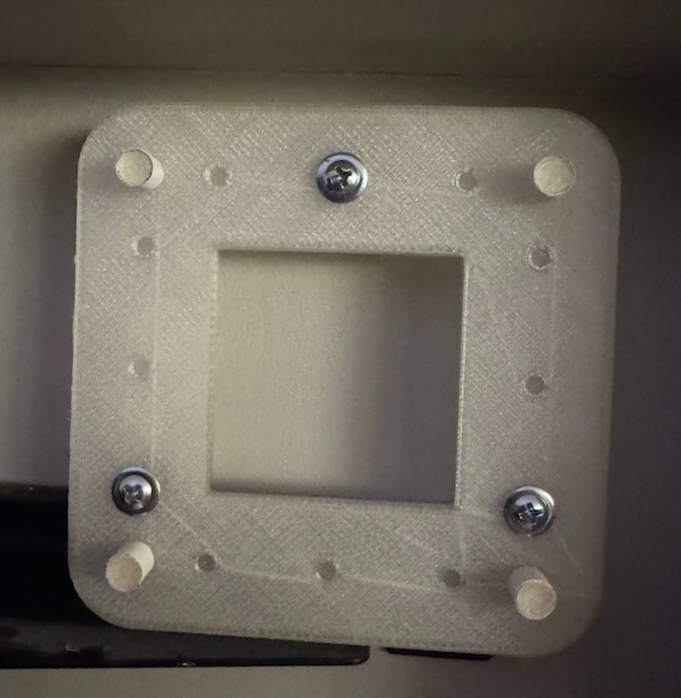Altibox TV wall bracket