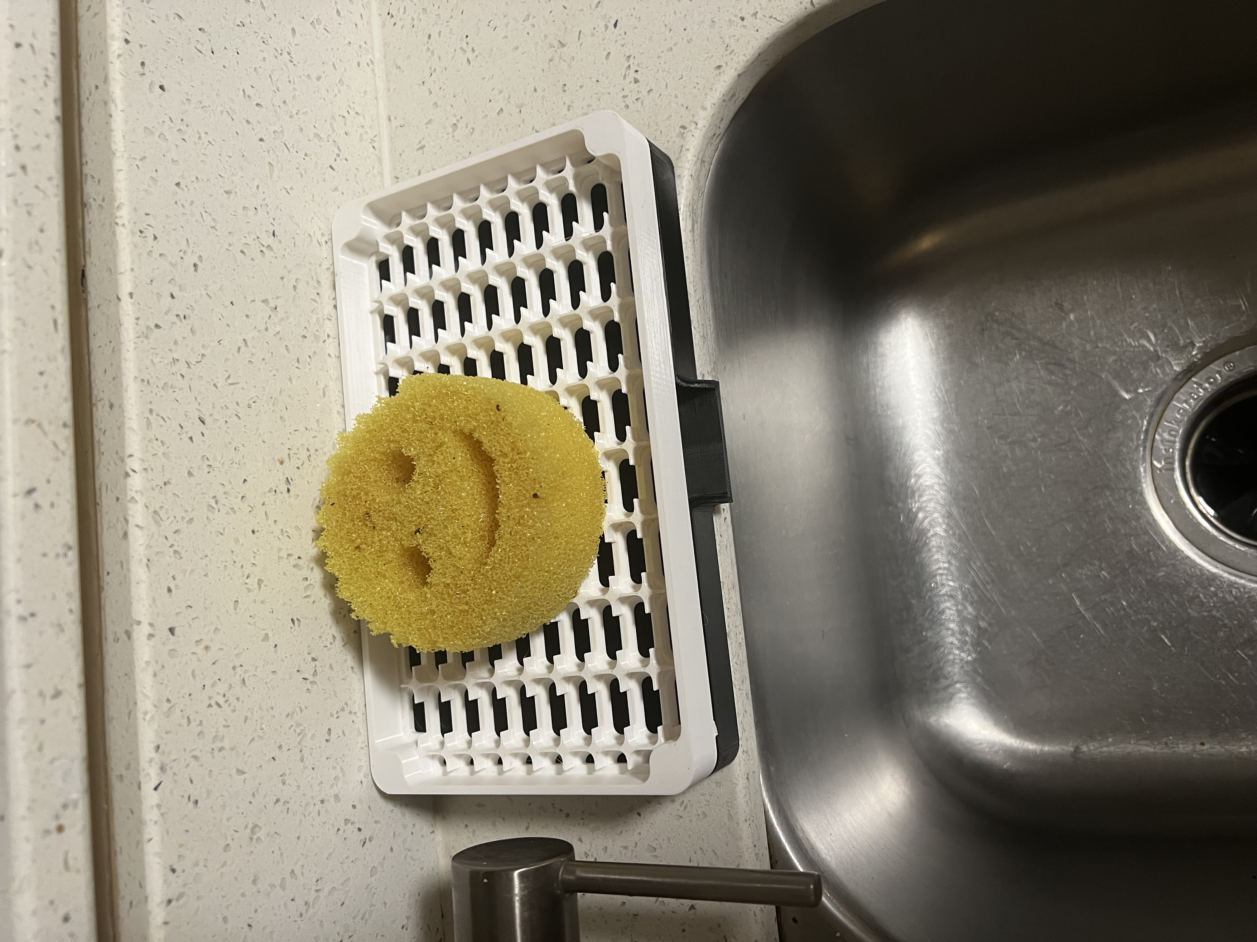 (Yet another) Self draining sponge/soap holder