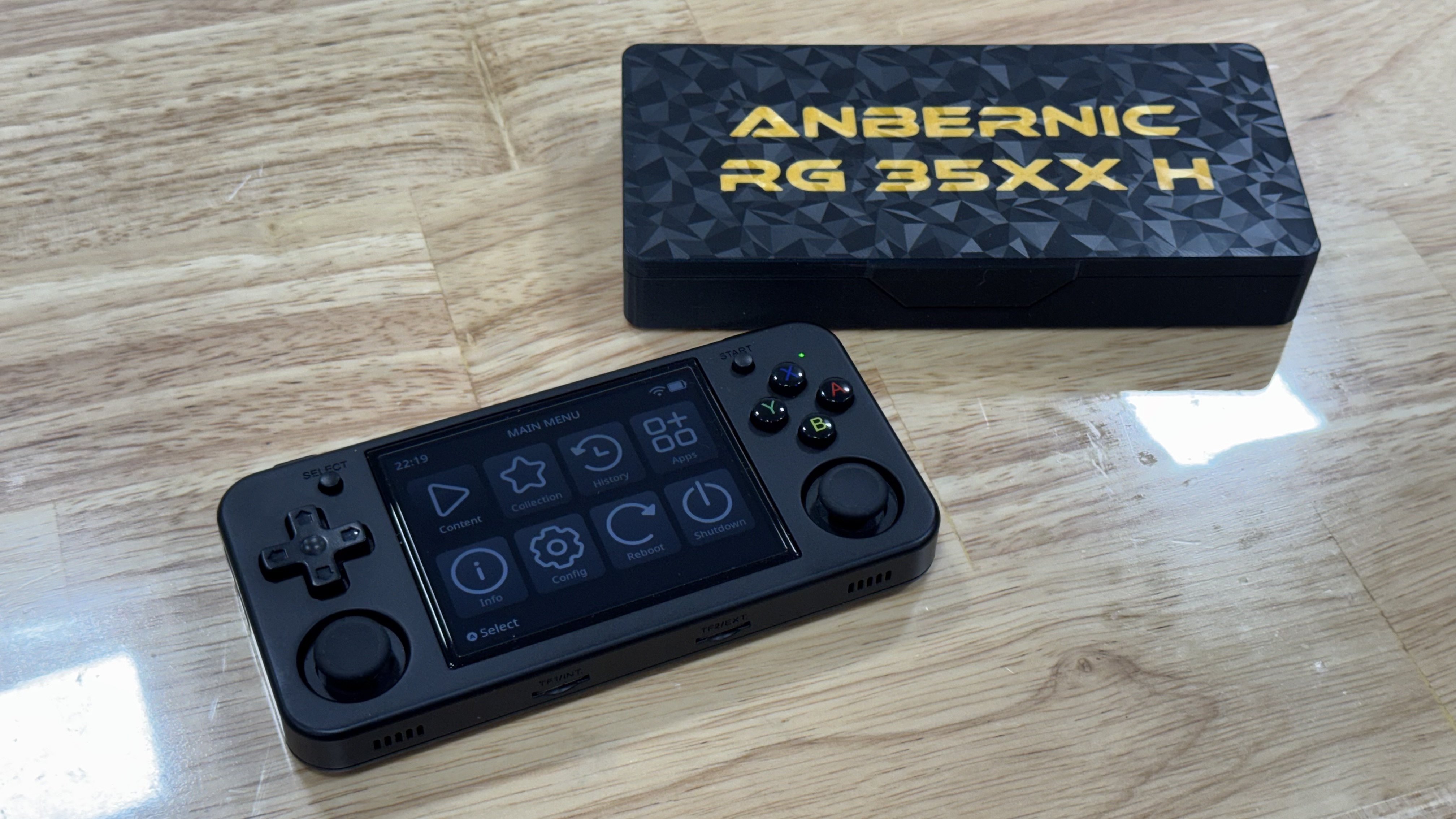 Anbernic RG 35XX H Travel and Protective Case