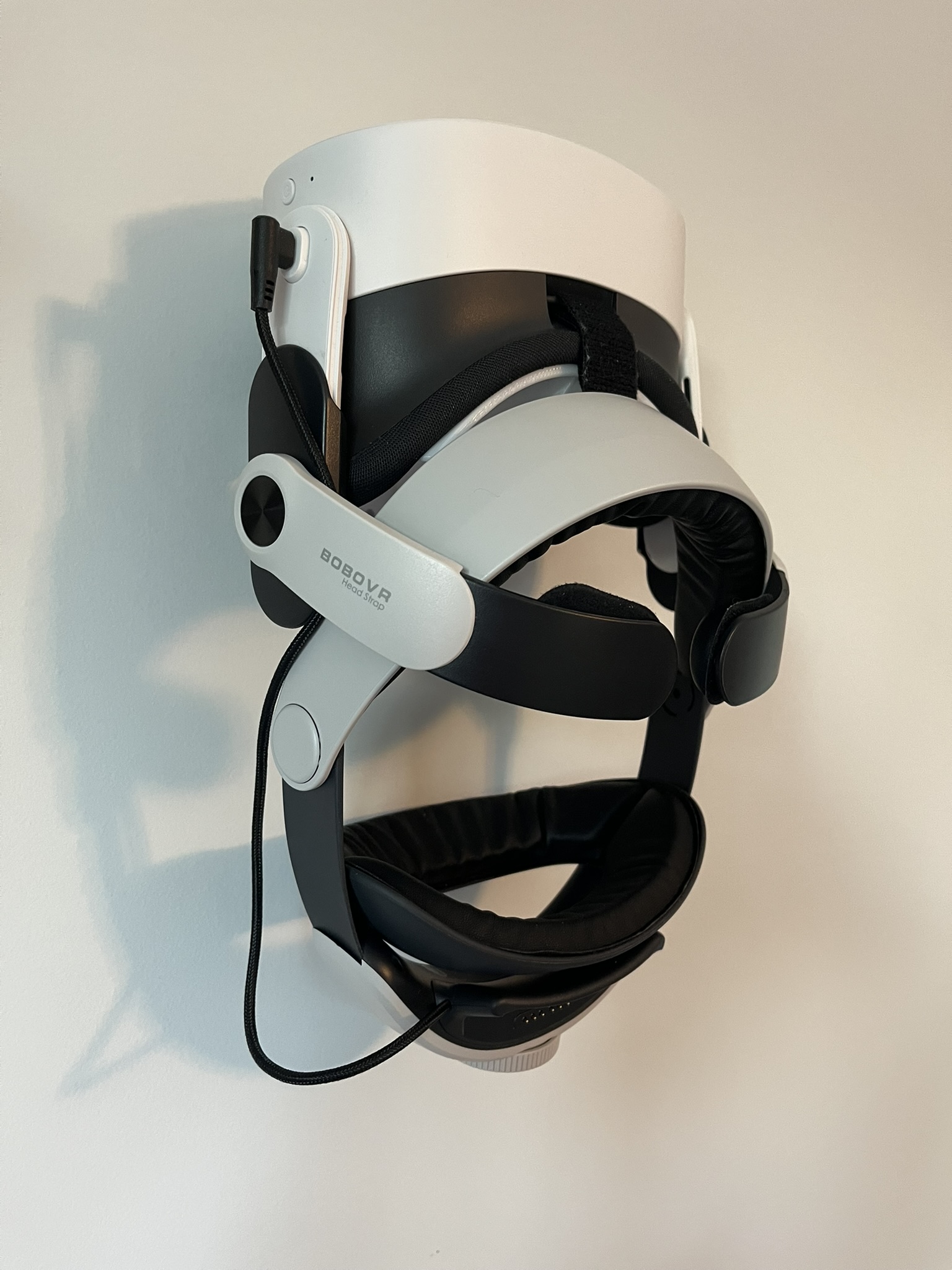 Miniatura 2 do modelo 3D Universal VR Headset Wall Mount
