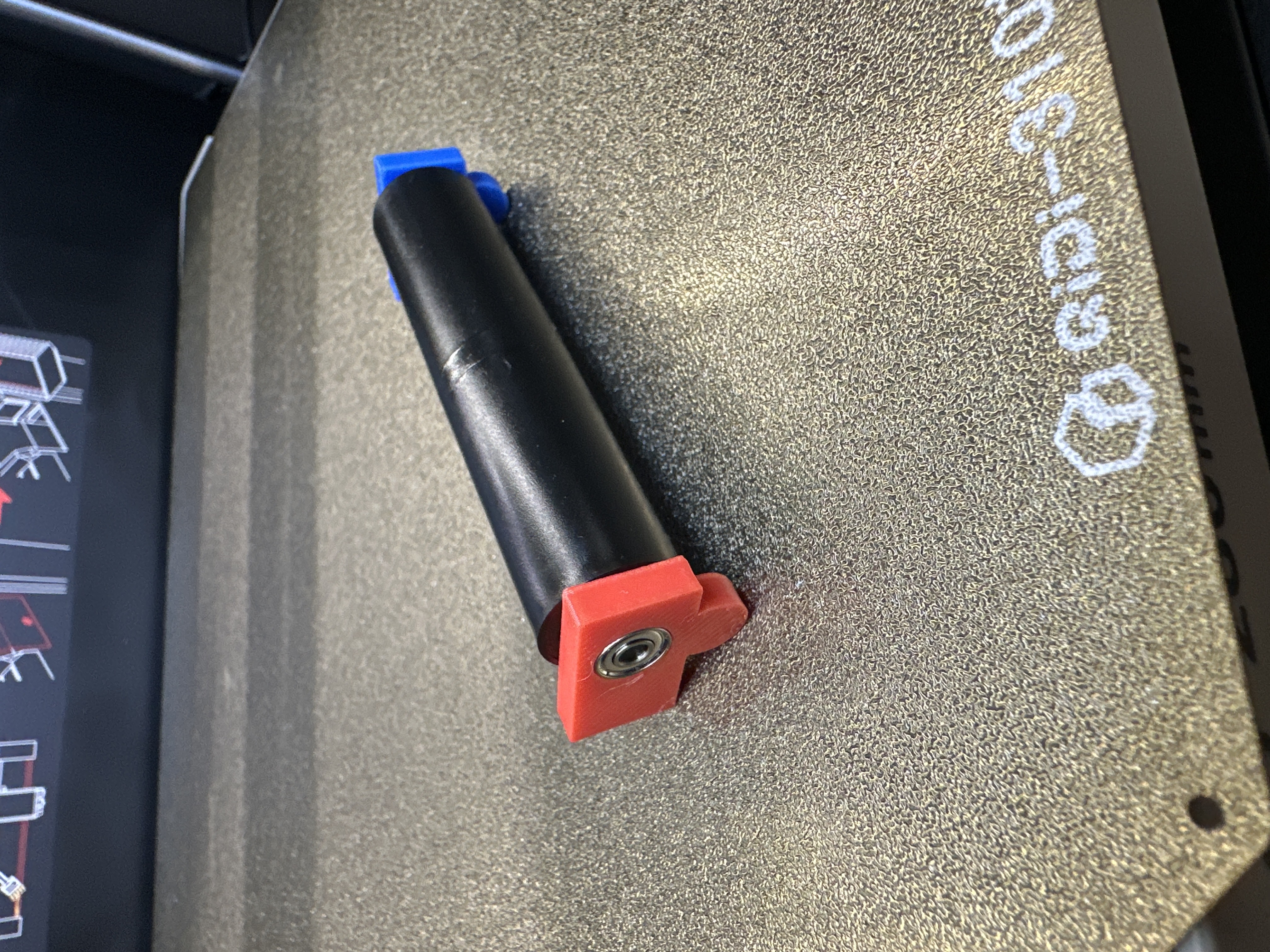 QIDI Box adapter for filament rolls with less diameters like SUNLU rolls