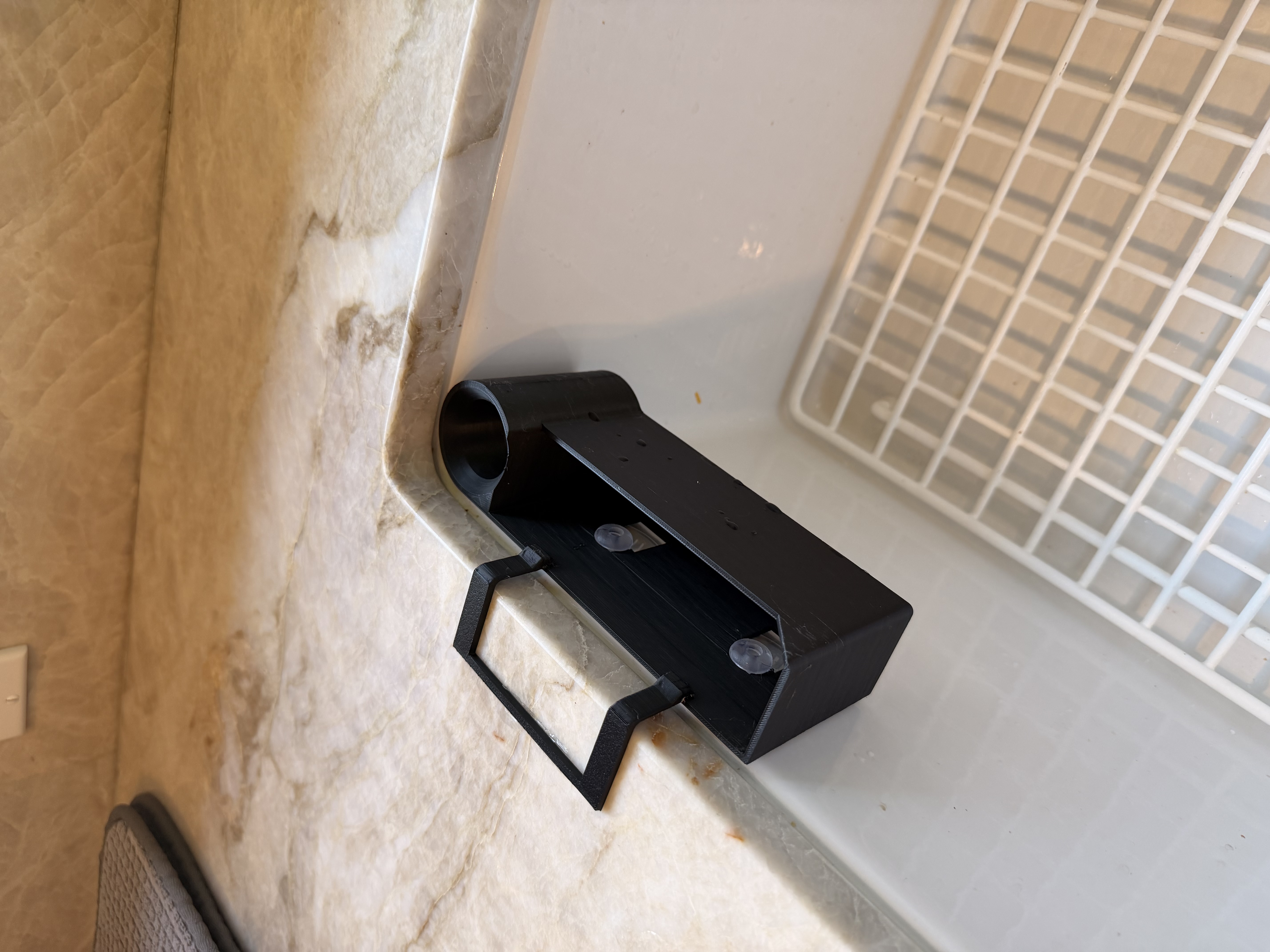 Simple Kitchen Sink Caddy