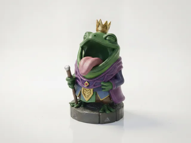 Frog King Figurine Animal Statue 3D Printable