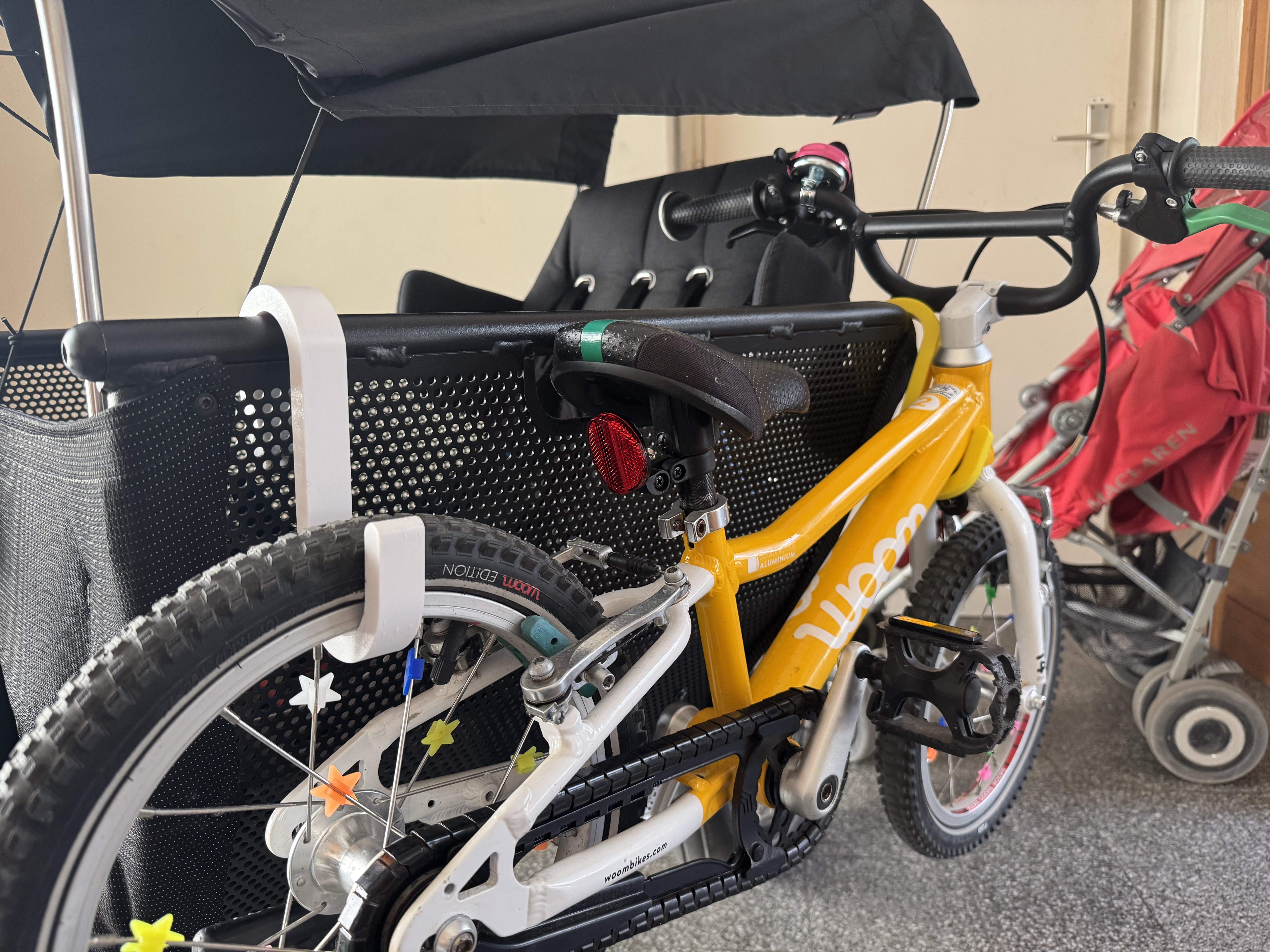 Universelle Halterung für Kinderfahrrad und Laufrad am Lastenrad