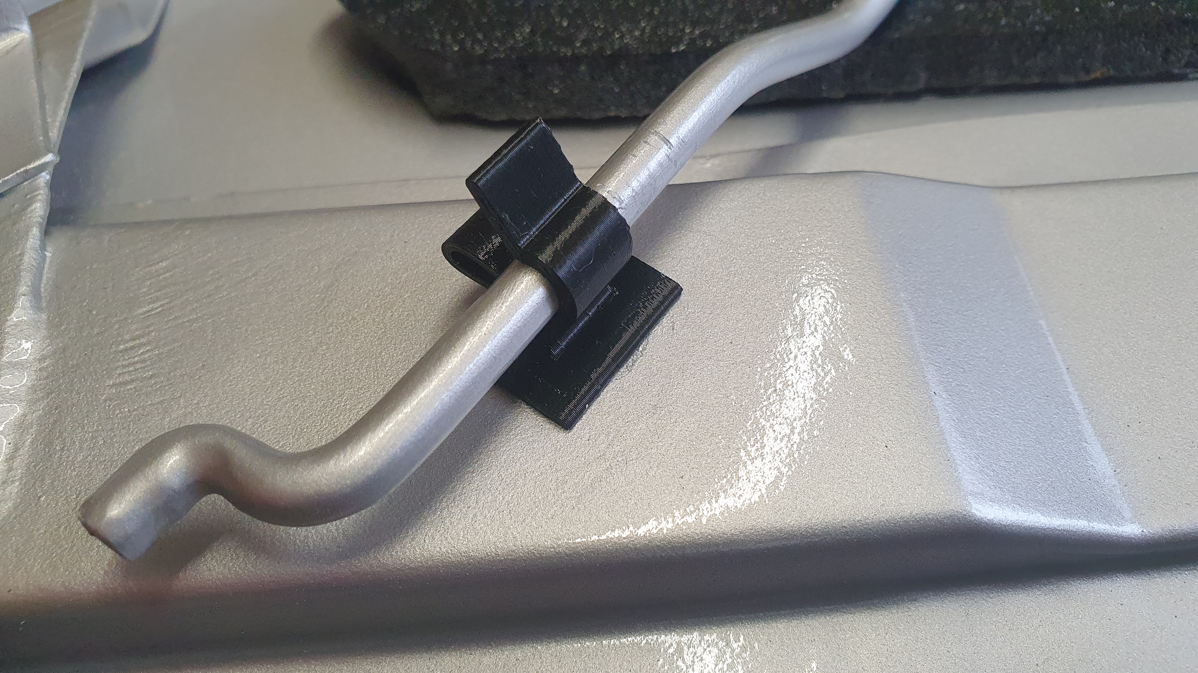 Classic Mini Bonnet Prop Clip (Replaces CZH209)