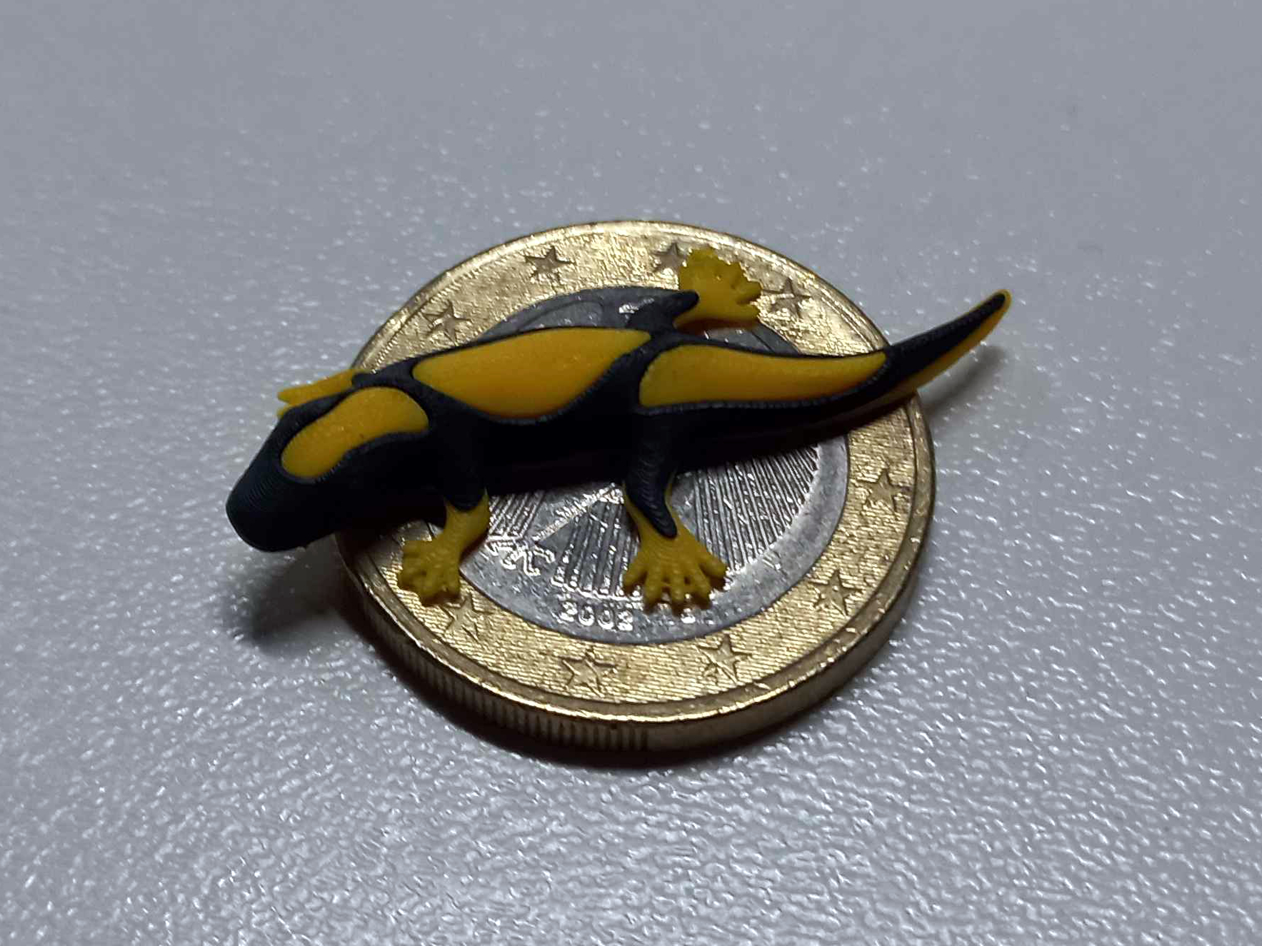 Tiny S.E. Dual Color Salamander (fusion360) 3D model