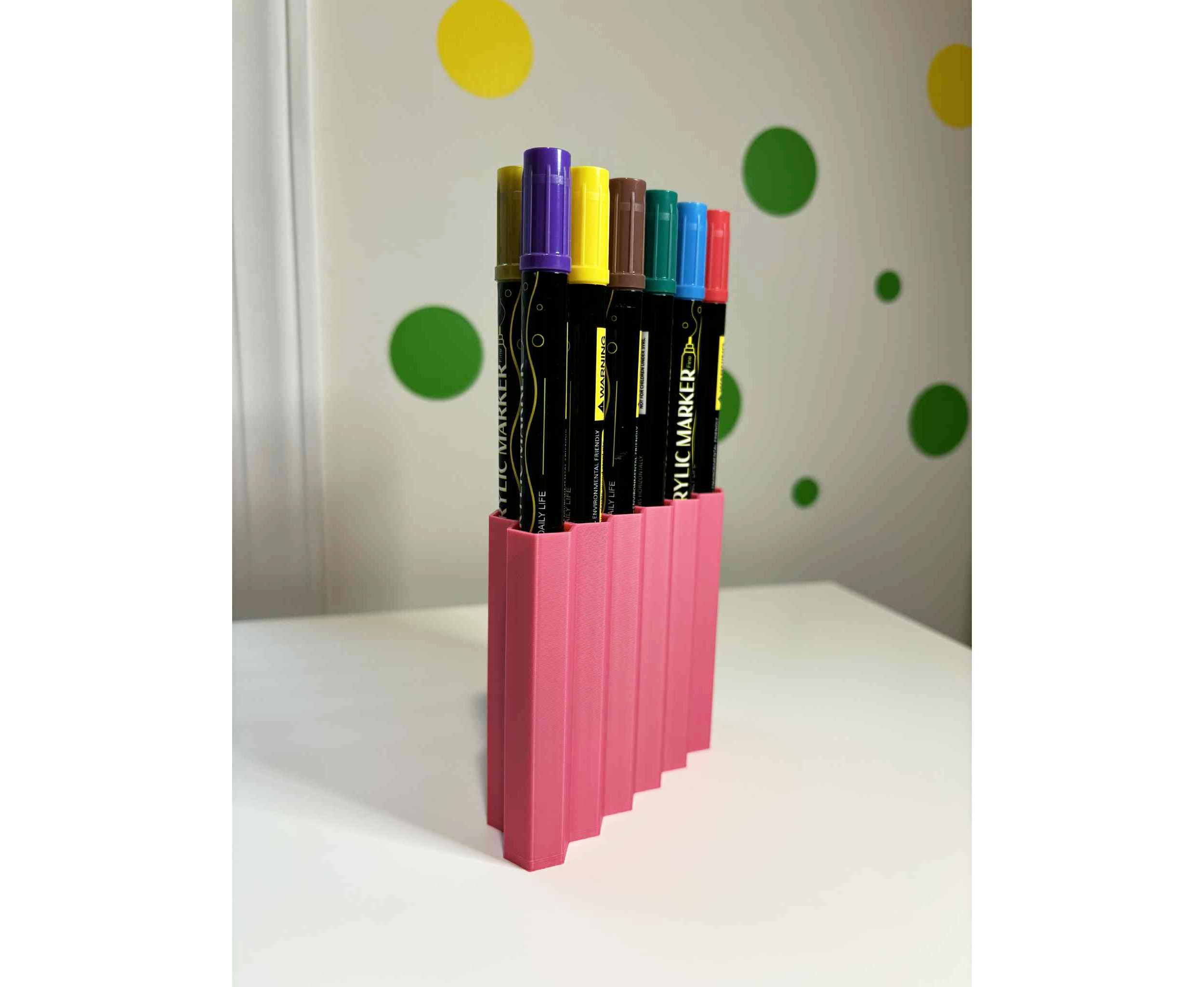 Acrylic paint marker pen holder