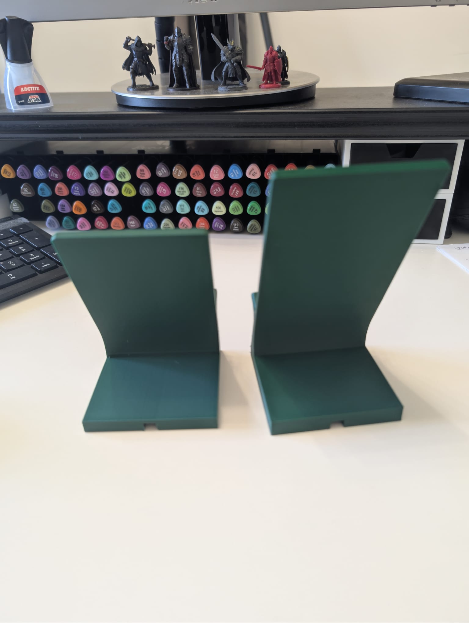 Phone Stand Ergonomic and cool