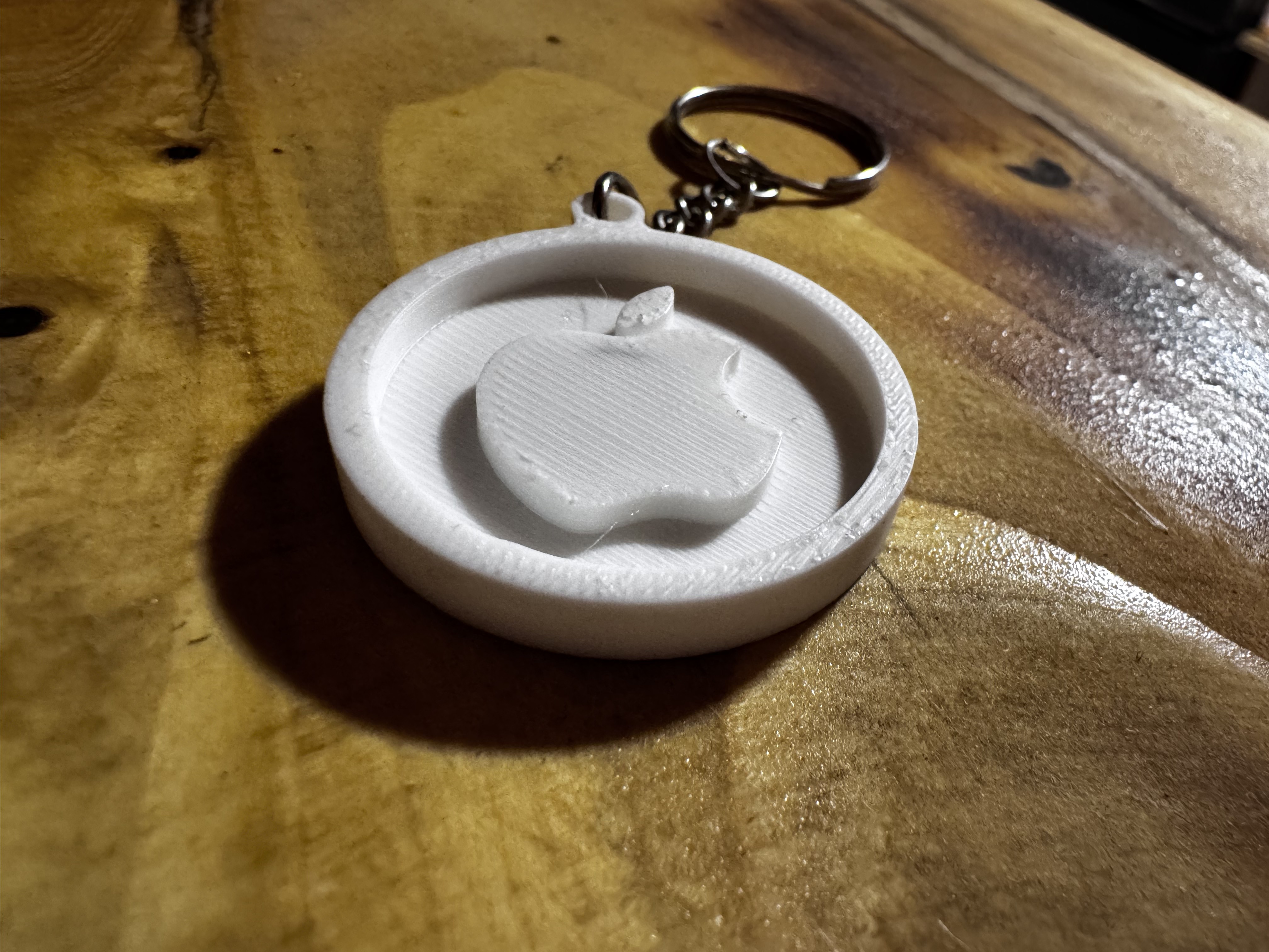 Miniatura 2 do modelo 3D Apple keychain
