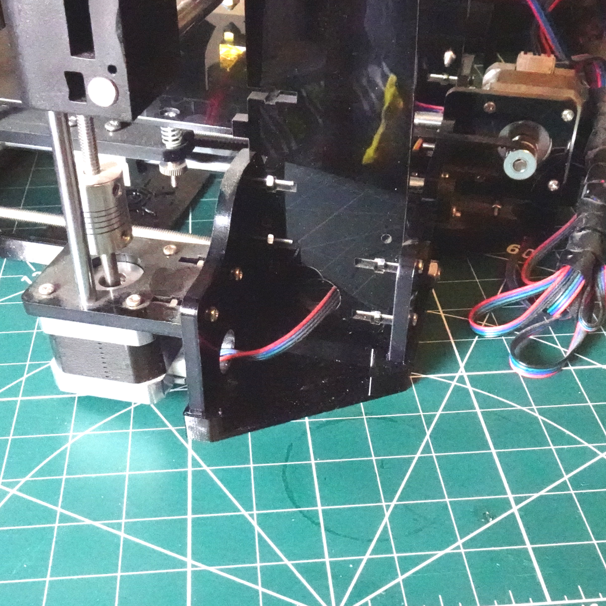 Anti-vibration foot / base for TronXY XY100 / iMakr STARTT 3D printer — thumbnail 5
