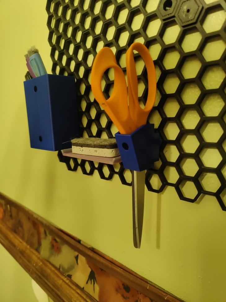 Scissors holder (lengthwise) HSW, OpenSCAD