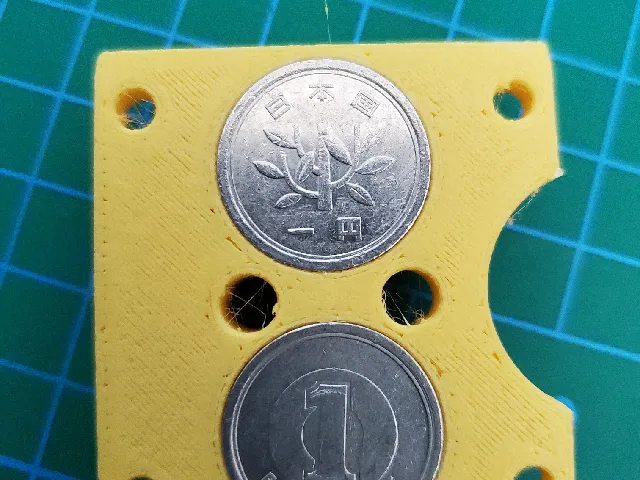 Community Bottle Cutter V3 - Top (Japan Yen)