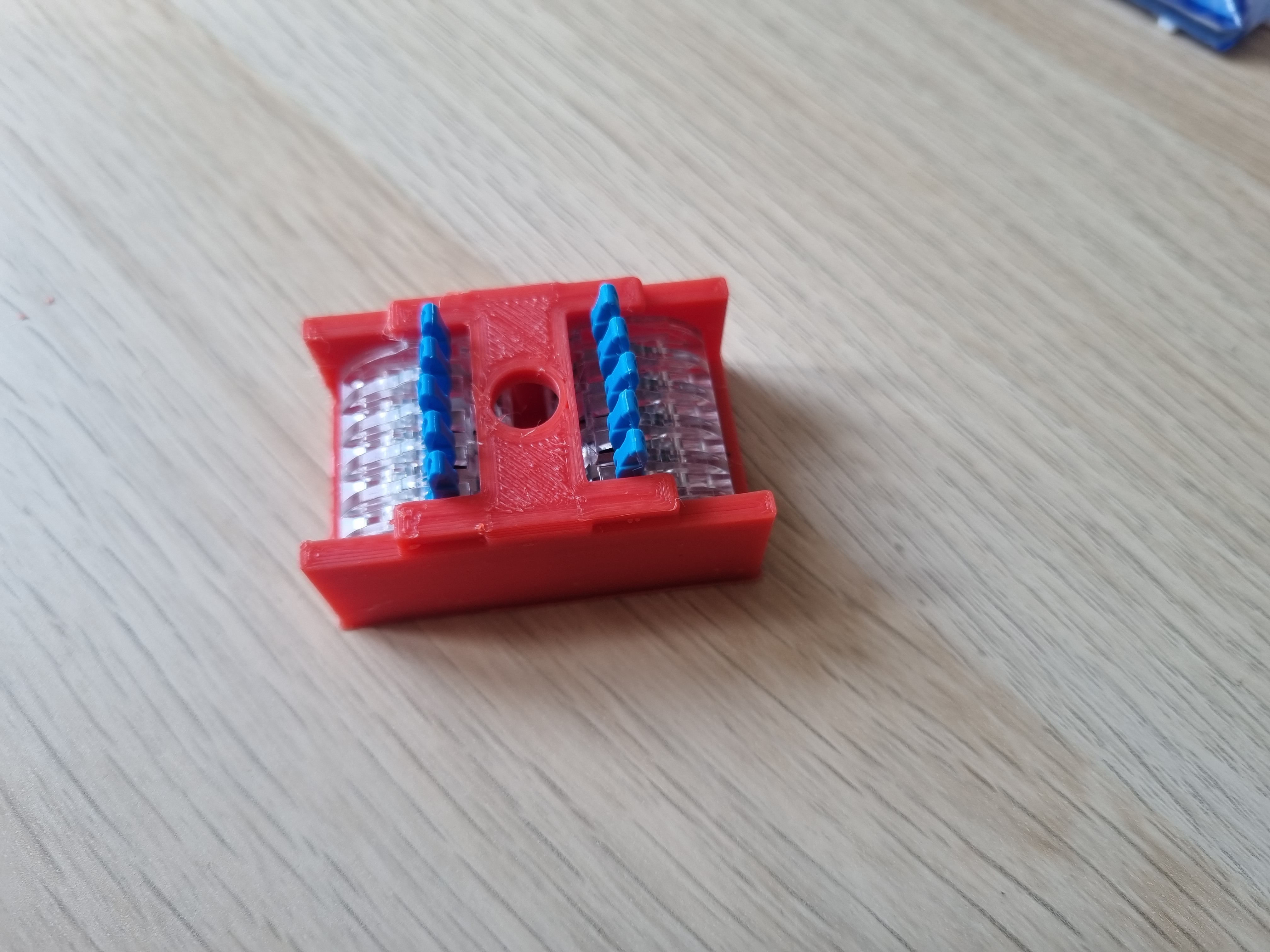 Support pour bornier à levier (type BLM Connex) / Lever Wire Connector Holder – Breadboard Alternative
