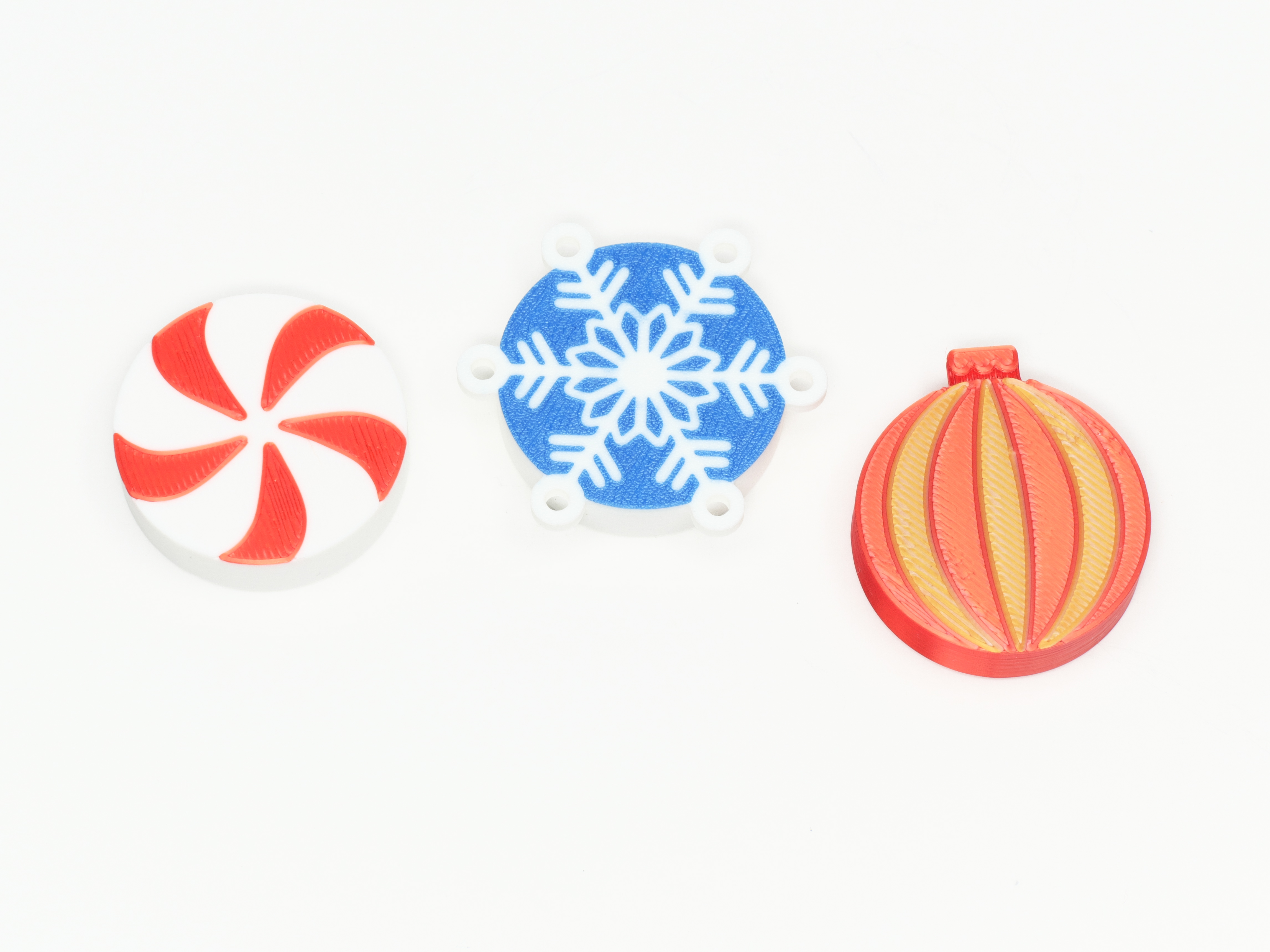 Christmas and Holiday Wreath (Locking Assembly) — thumbnail 4