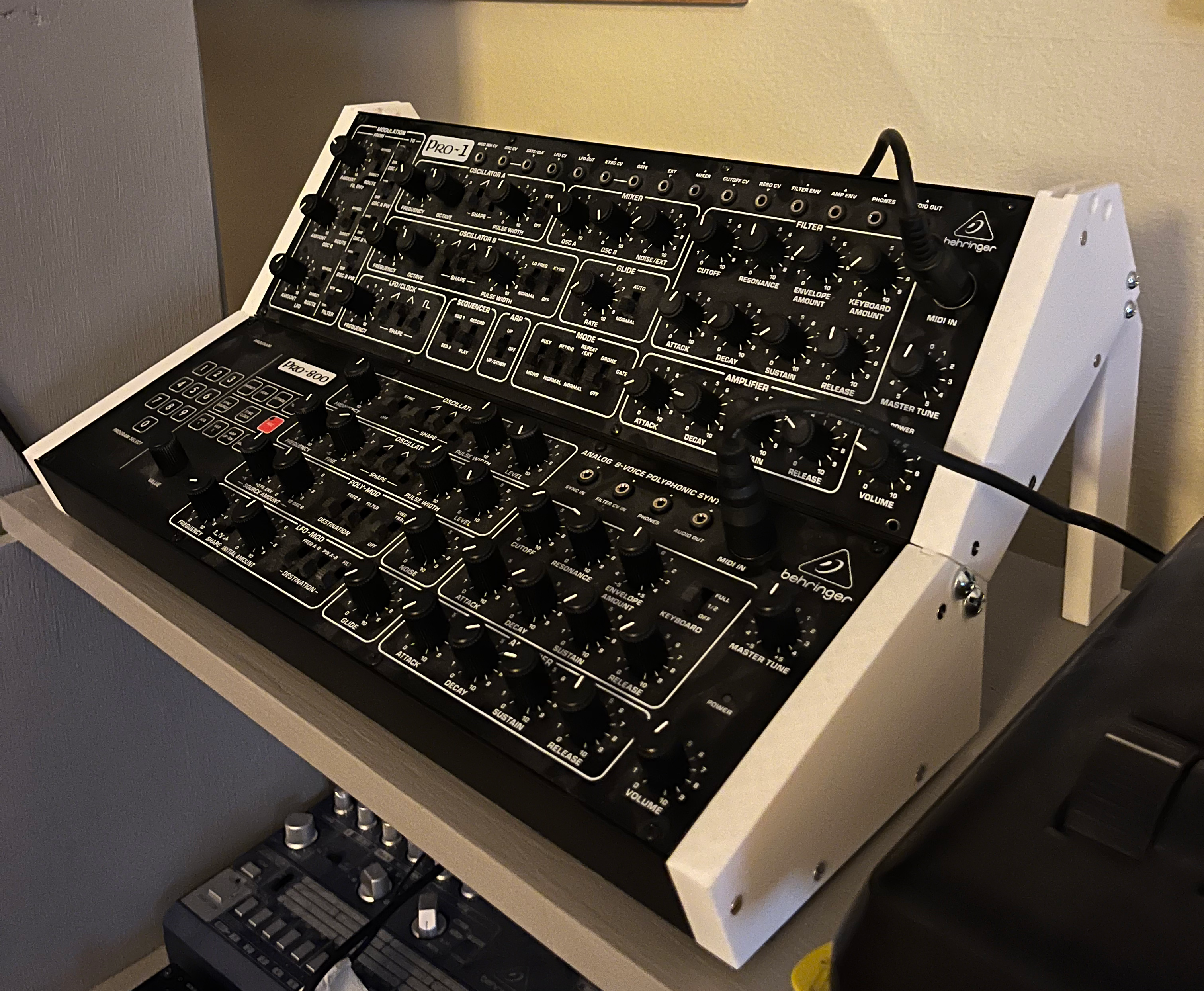 Behringer desktop synth rack