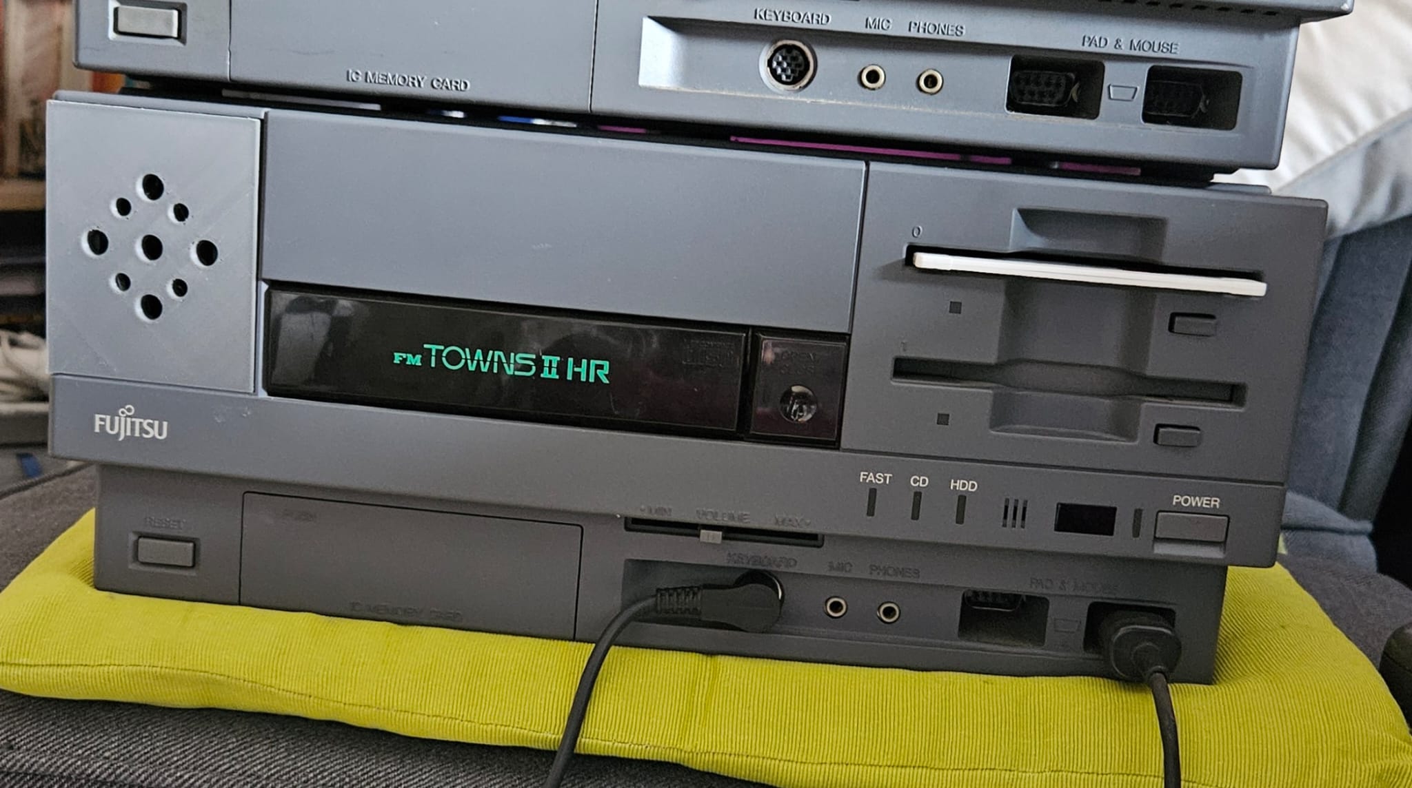 FM Towns II HR - Speaker Cover