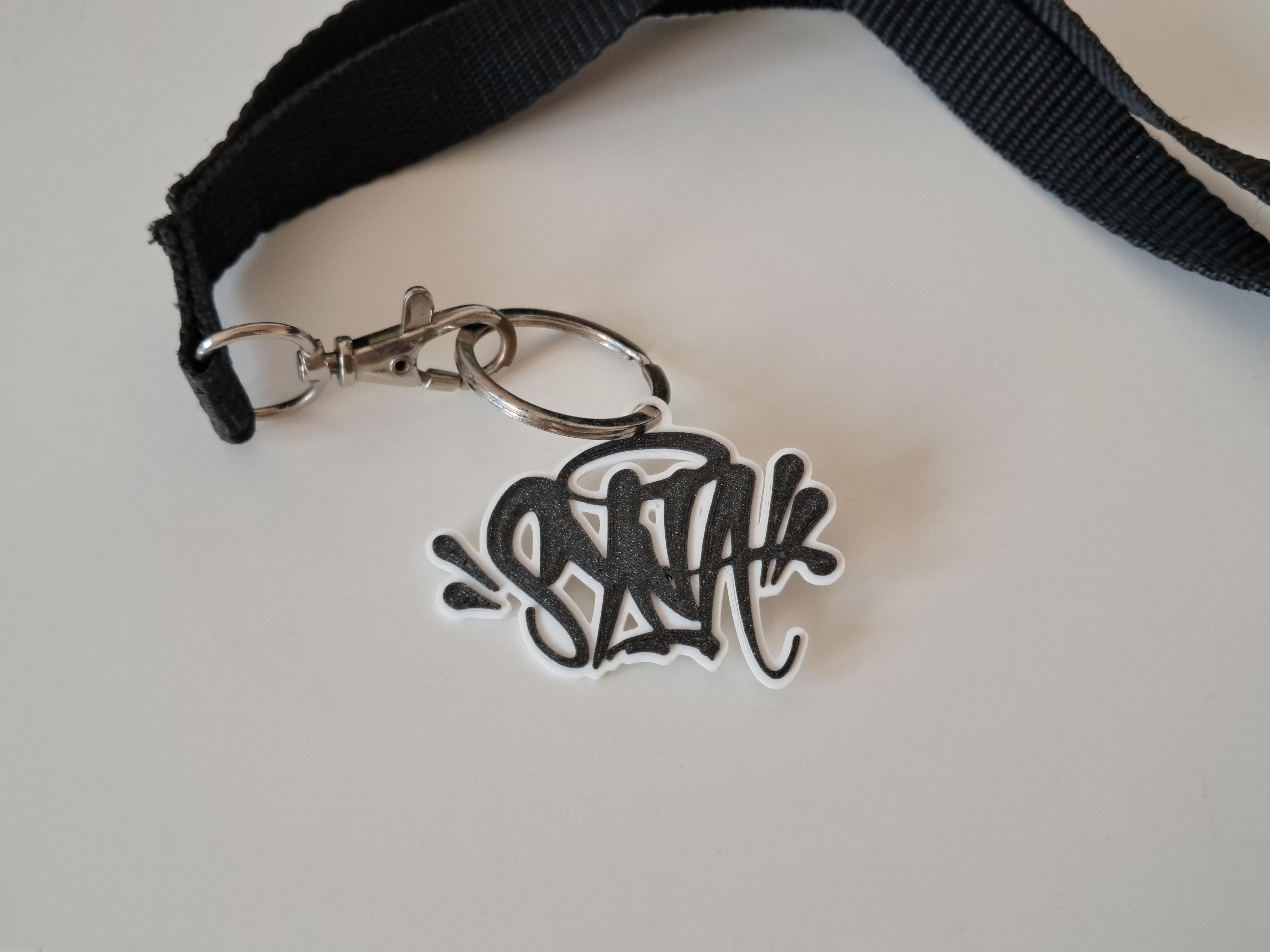 Syna world keychain(REMIX)