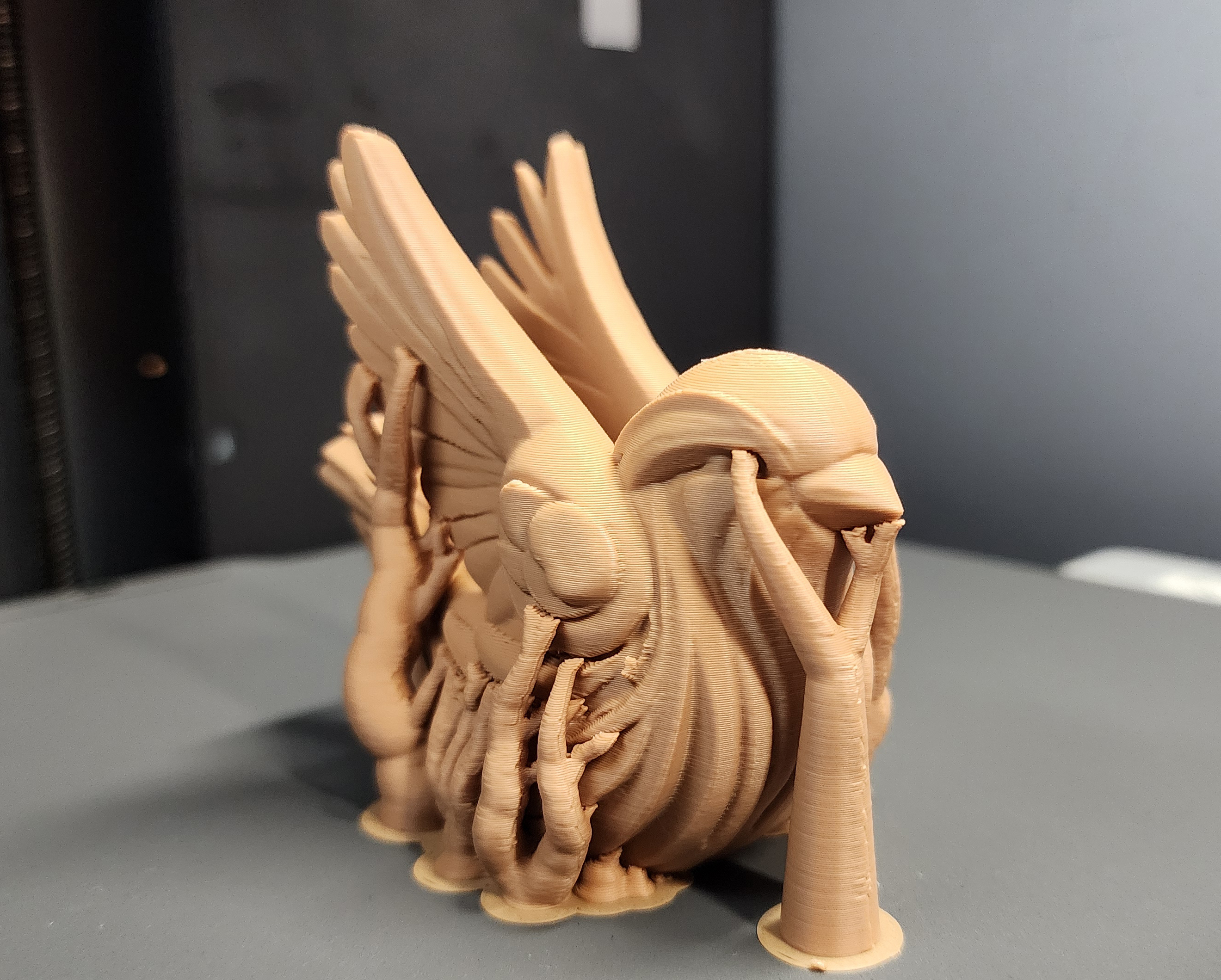 Wood-Carved Sparrow — miniatura 5
