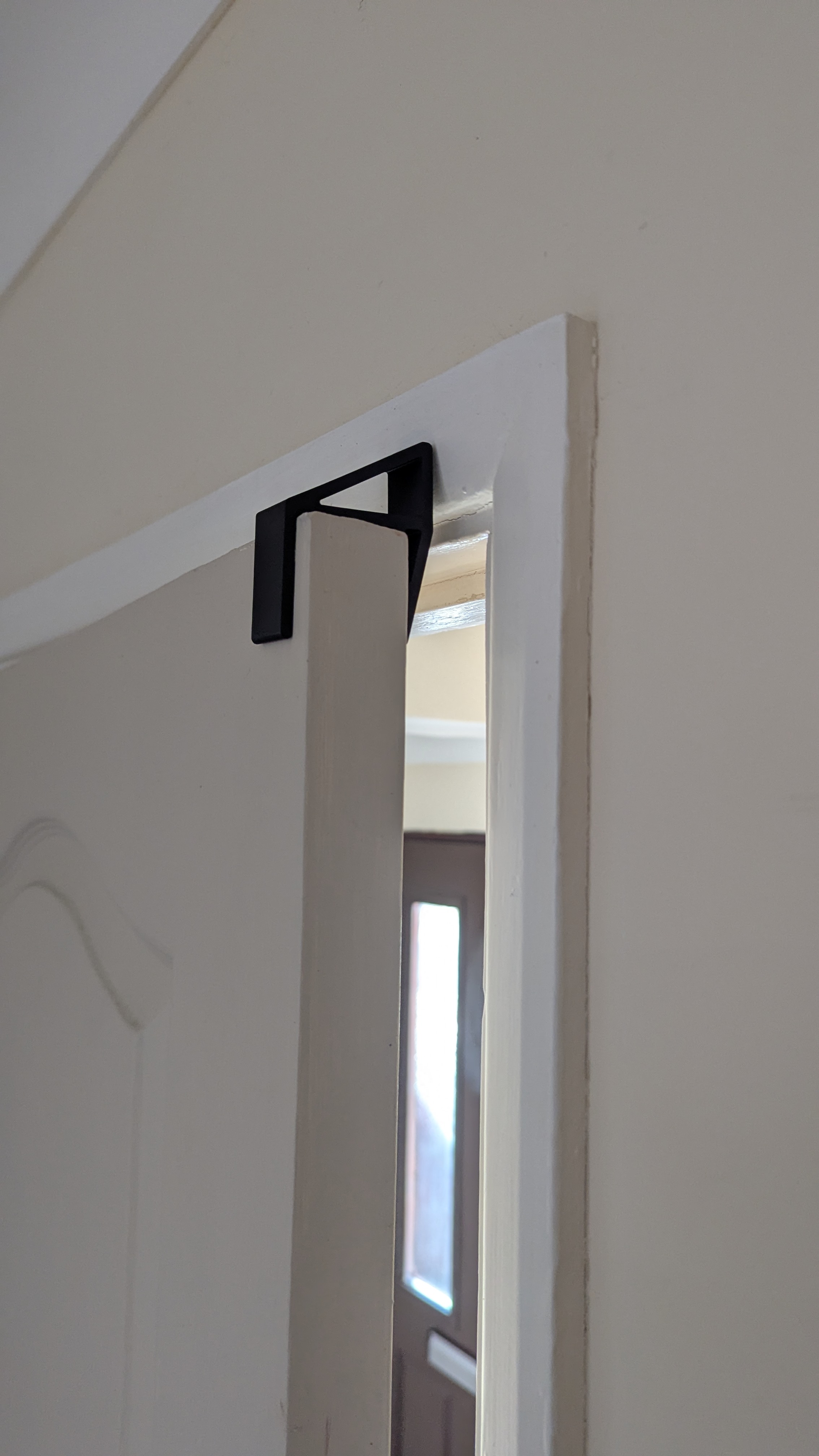 NeverShut: Adjustable Door Safety Catch (Children's fingers)