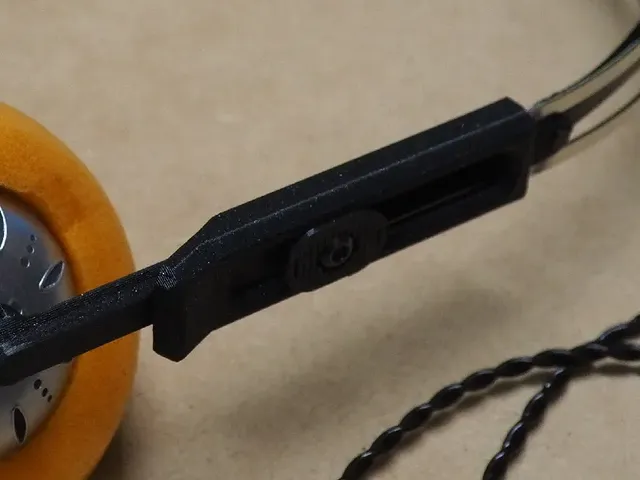 Tolerance adjustment for Capra Micro Headband v1 frame