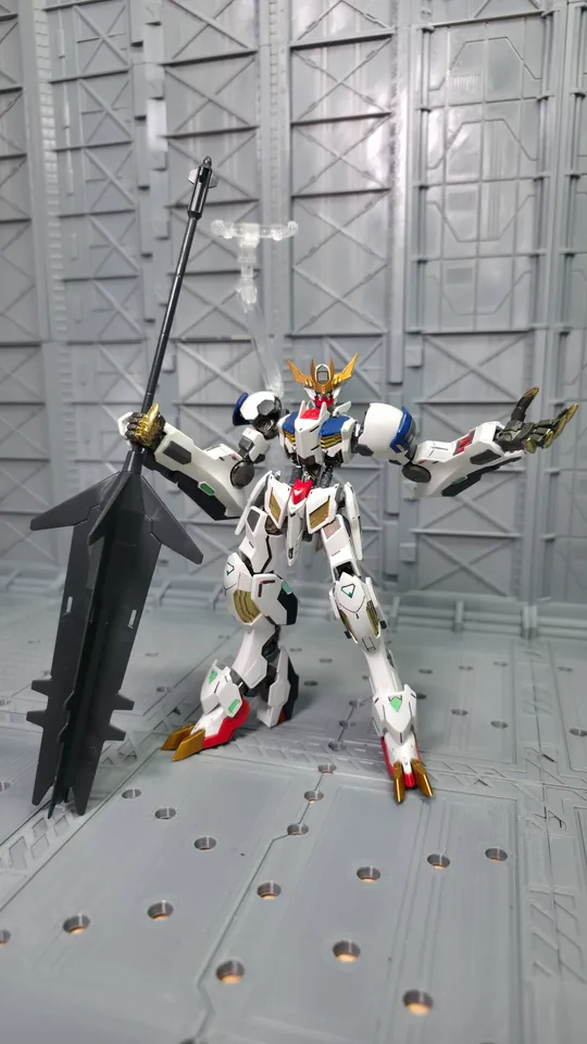Modular Gunpla Mech Hanger Diorama by J T | Download free STL