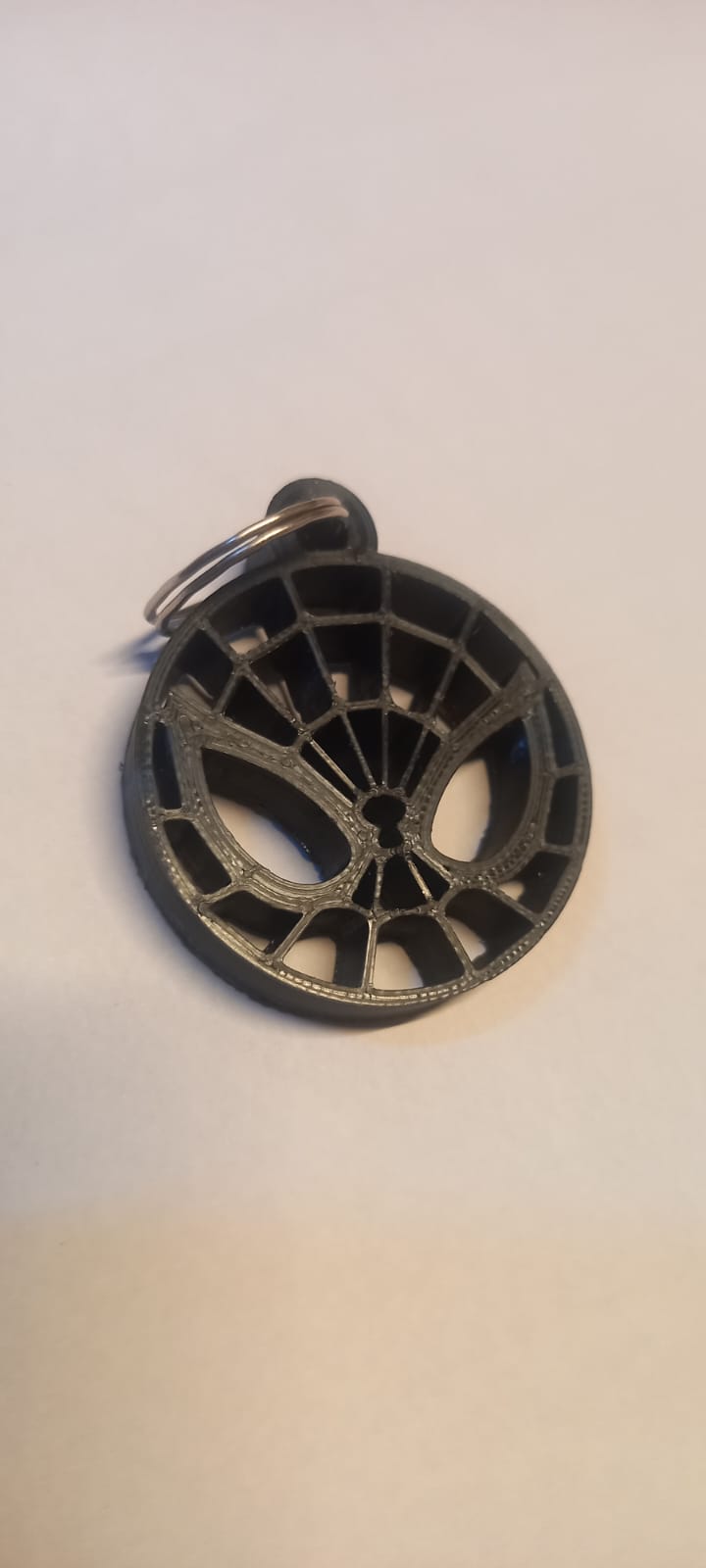 Miniatura 2 do modelo 3D spider man keychain