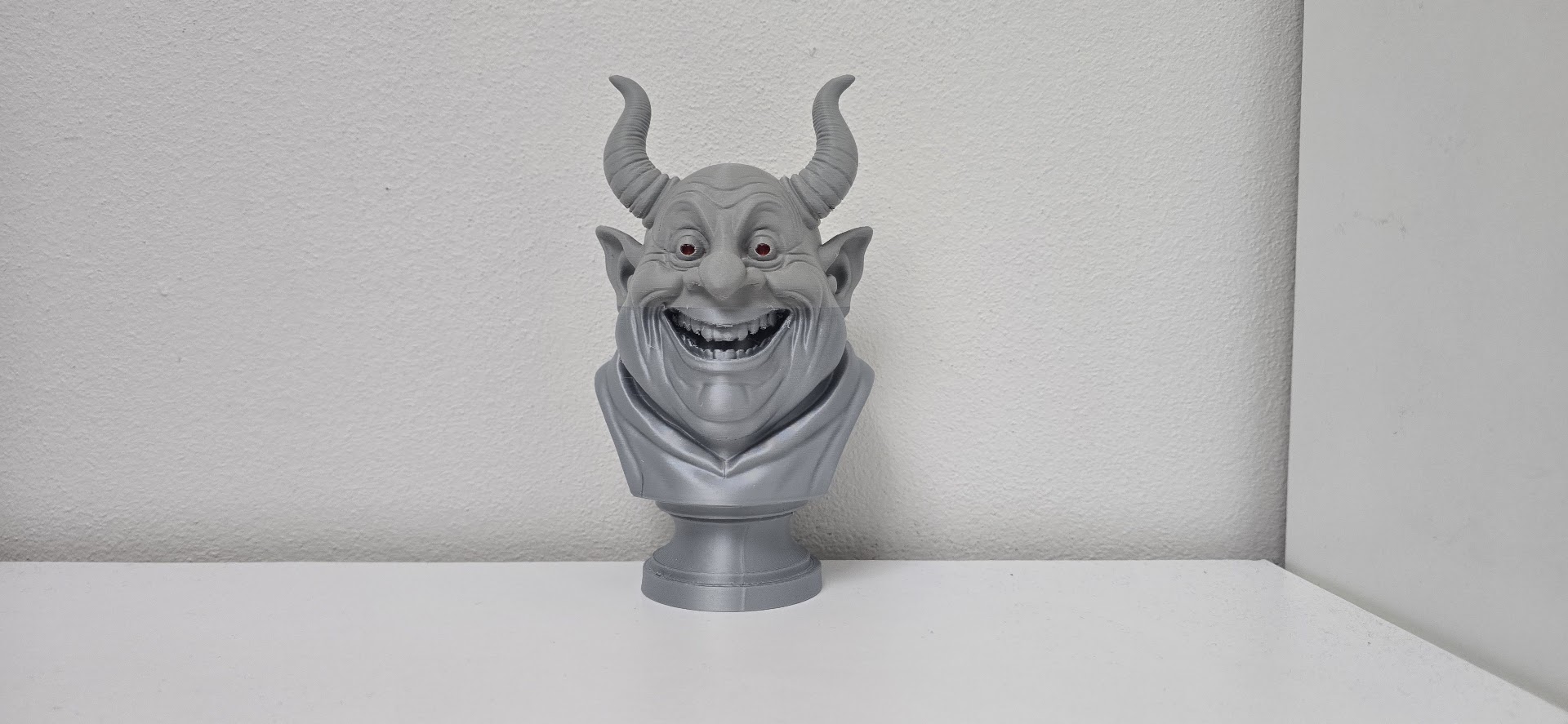 Halloween Krampus – The Laughing Devil