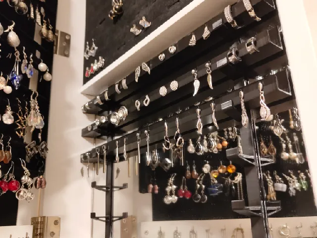 Earring holder