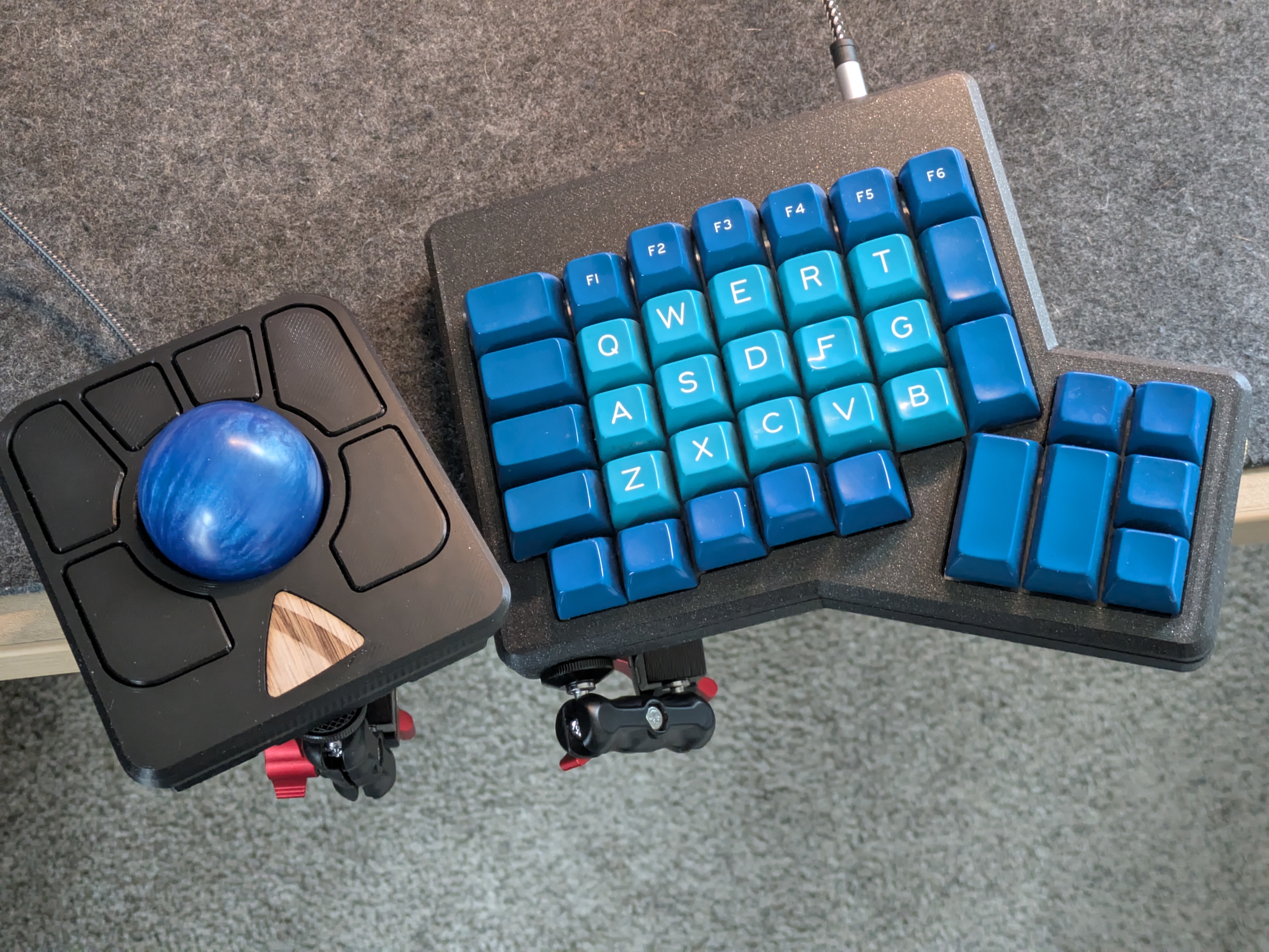 Mountable Ergodox Case — thumbnail 8