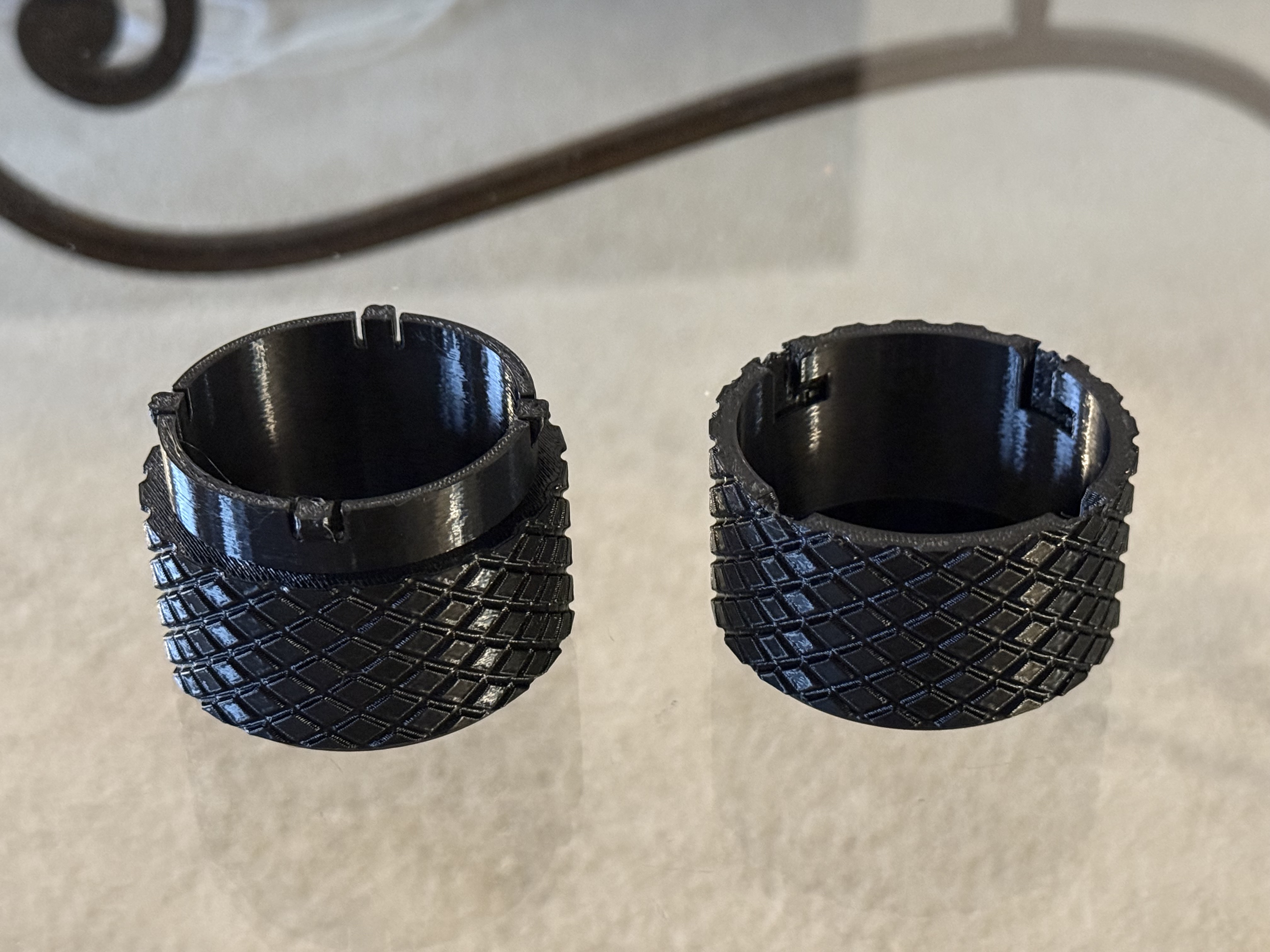 Snap Twist Small Container