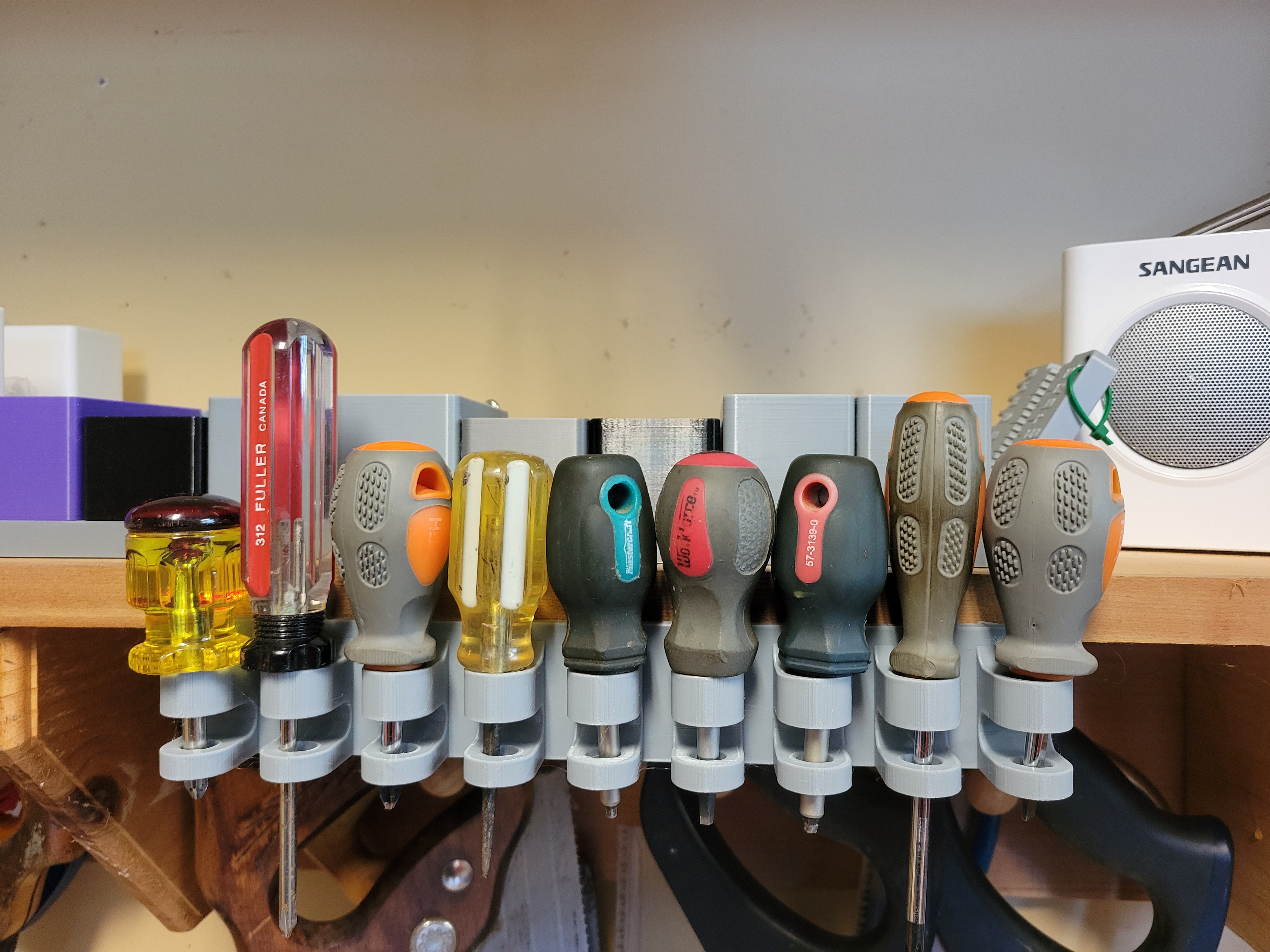 Screwdriver Holder (9 & 17)
