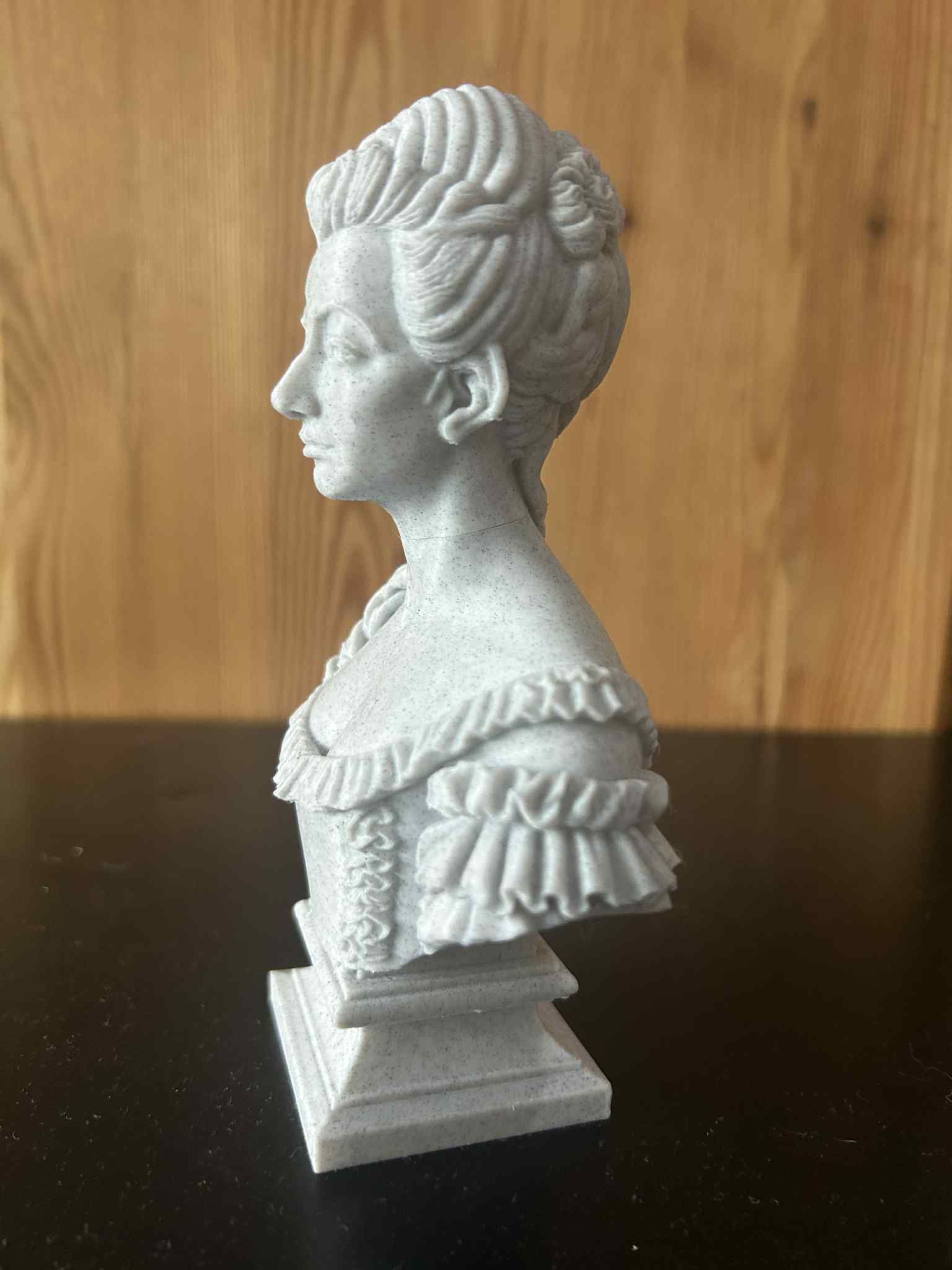 Marie-Antoinette Josèphe Jeanne de Habsbourg-Lorraine – Buste — thumbnail 6