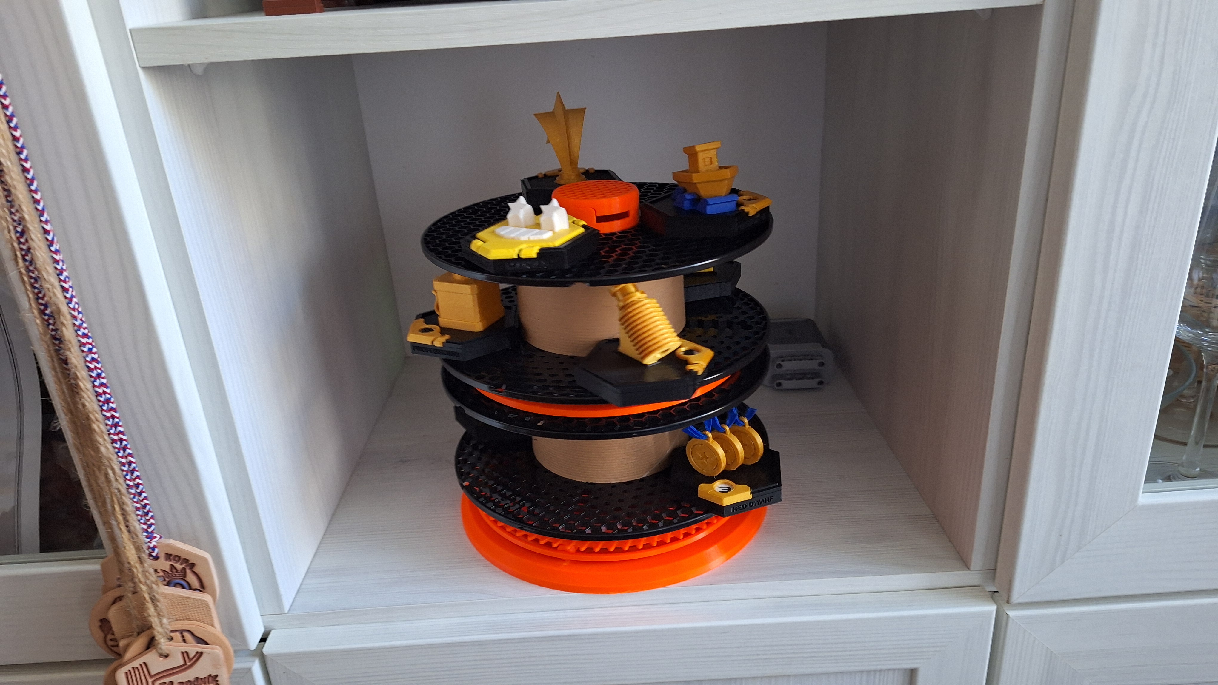 Kolotoč na printables odznaky (carousel for printables budges)