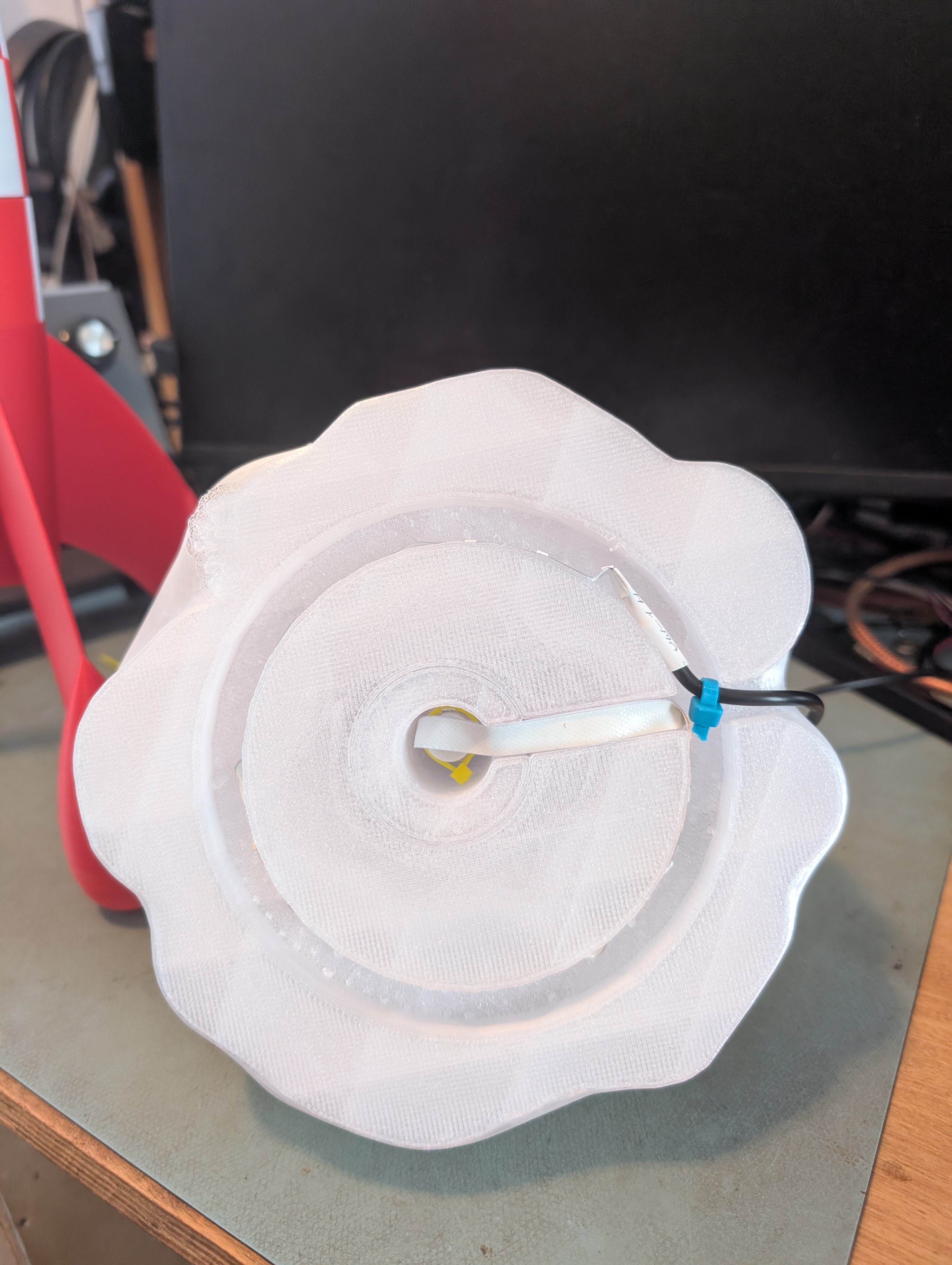 Miniatura 4 do modelo 3D Rocket Lamp