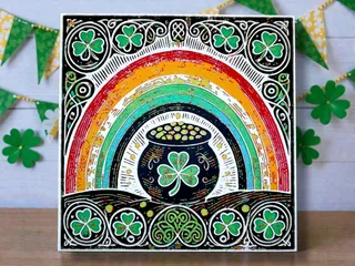 Emerald Promise - St. Patrick's Day - Pot of Gold Hueforge