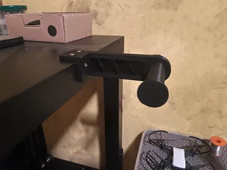 Filament holder